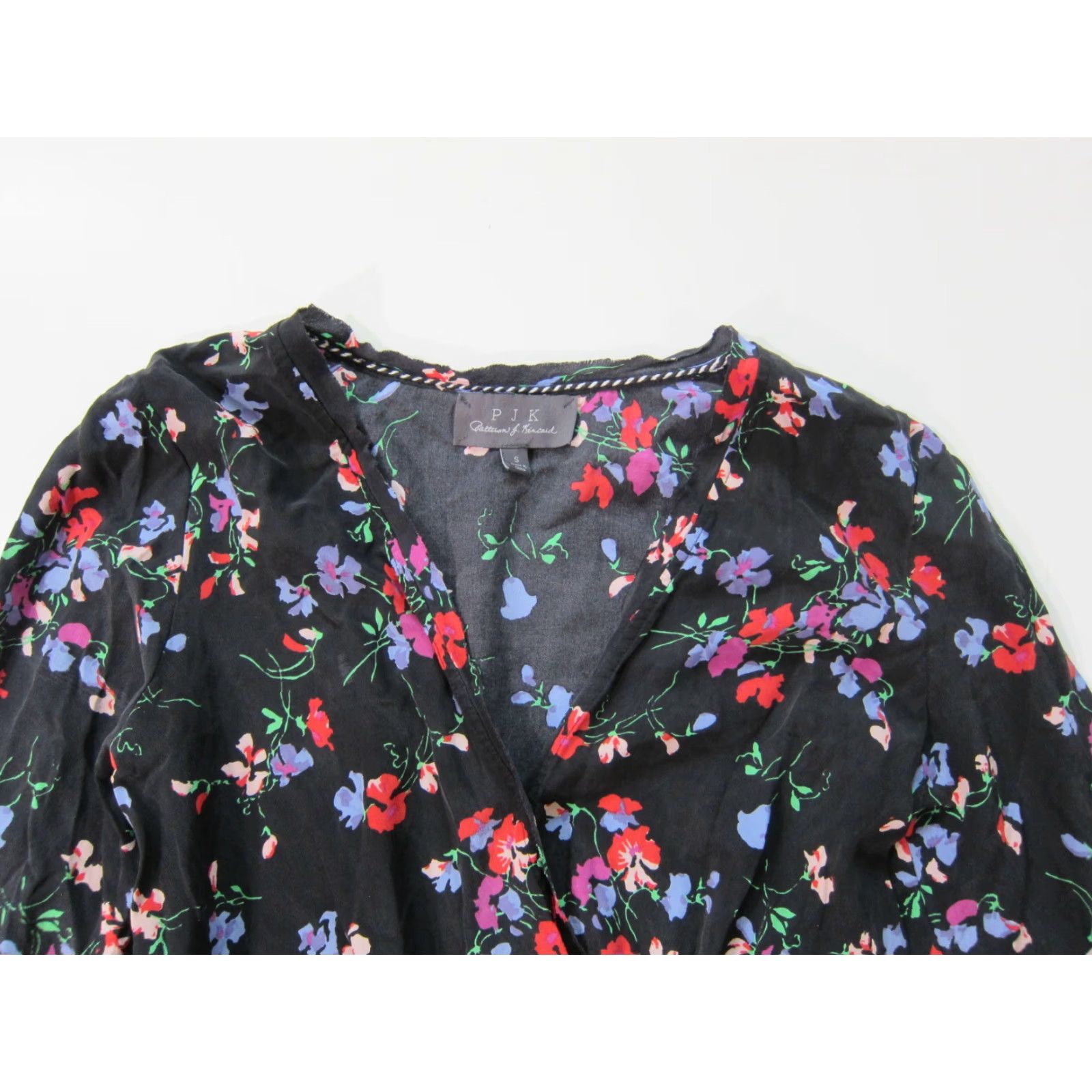 Vintage Patterson J Kincaid Silk Black Red Green Floral Long Sleeve Jumper Shorts S - Women - Silk - Flowered One-Piece Jumpsuit Size S / US 4 / IT 40 - 4 Thumbnail