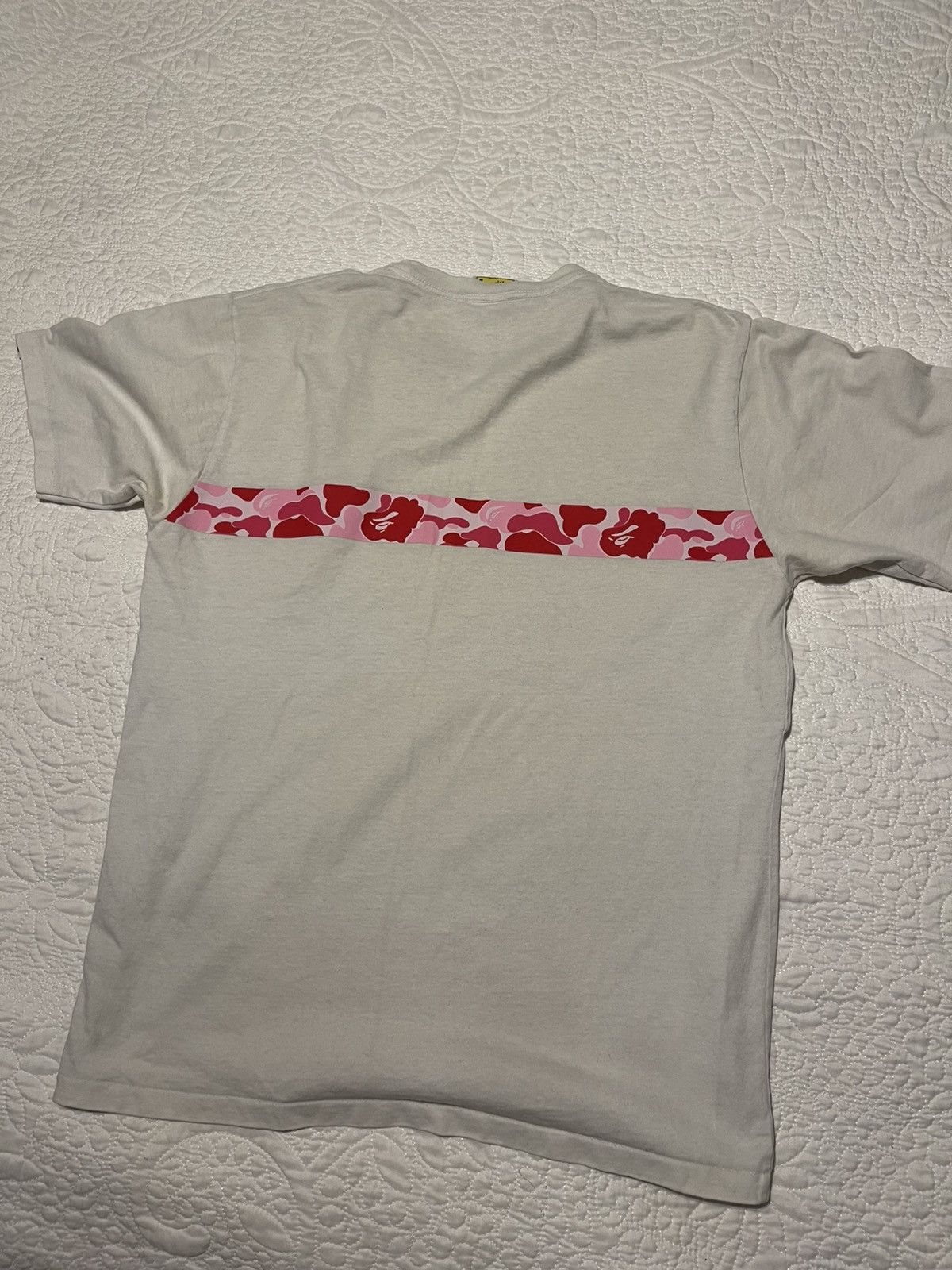 Bape Bape pink camo spell out tee Size US L / EU 52-54 / 3 - 2 Thumbnail