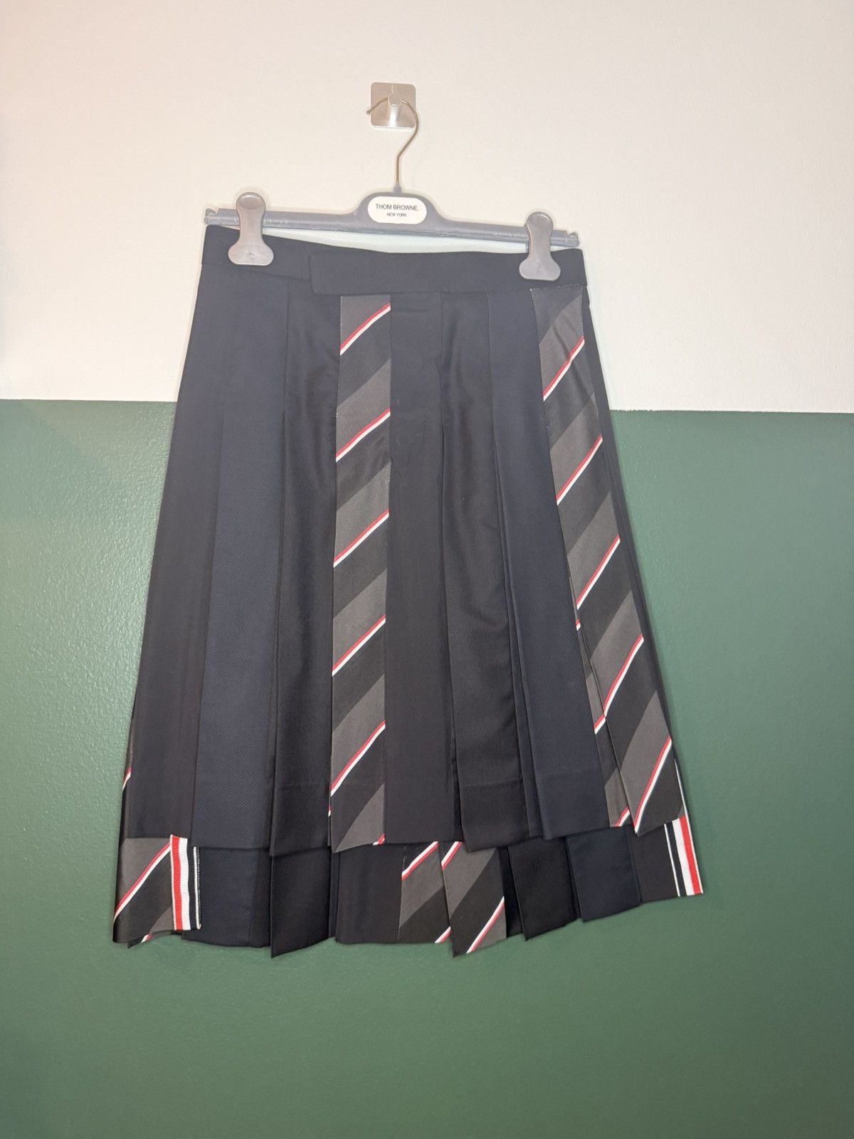 Thom Browne Thom Browne Pleated Skirt Size US 28 / EU 44 - 1 Thumbnail