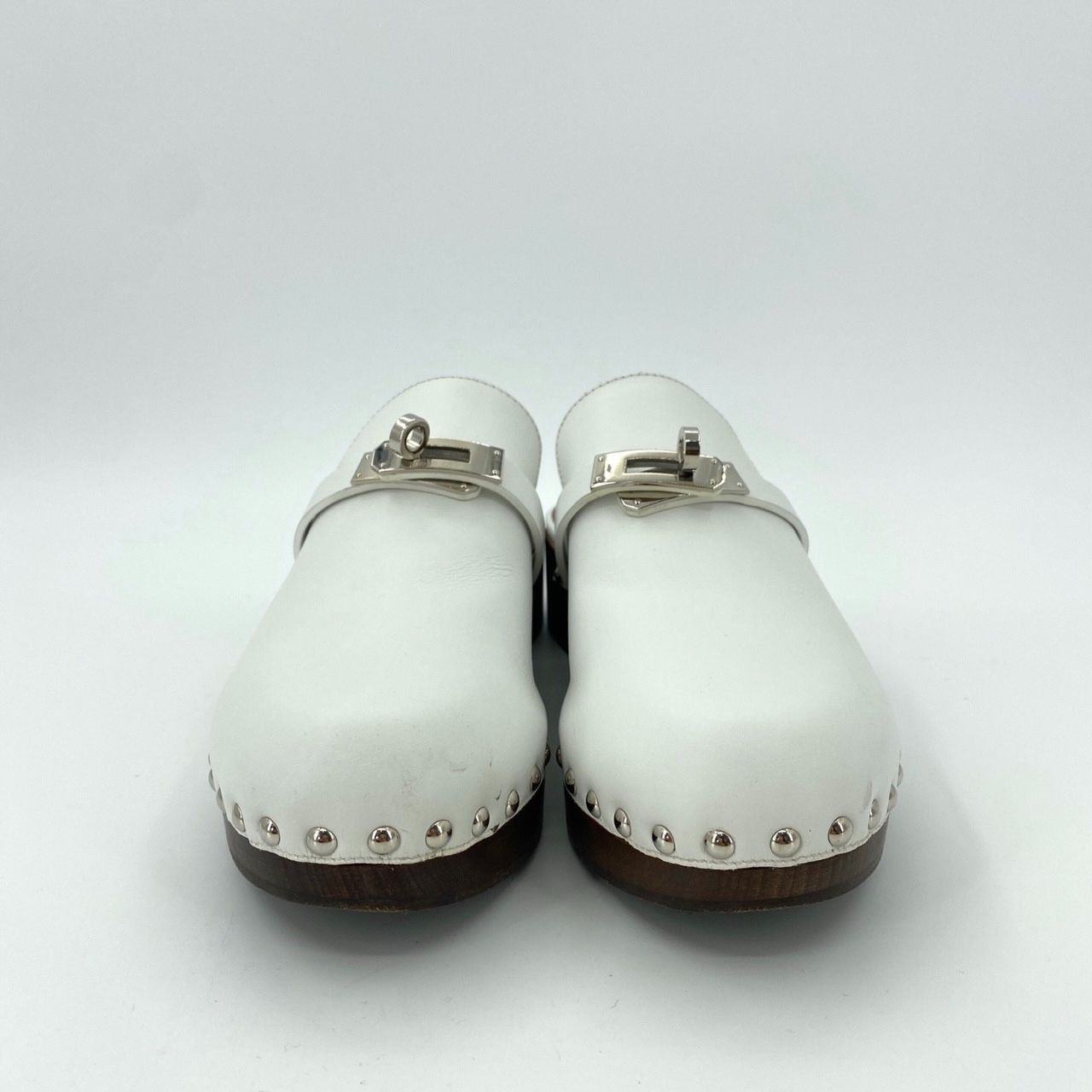 Hermes [Hermes] White Leather Studded Mule Sandals 36 Size US 6 / IT 36 - 6 Thumbnail