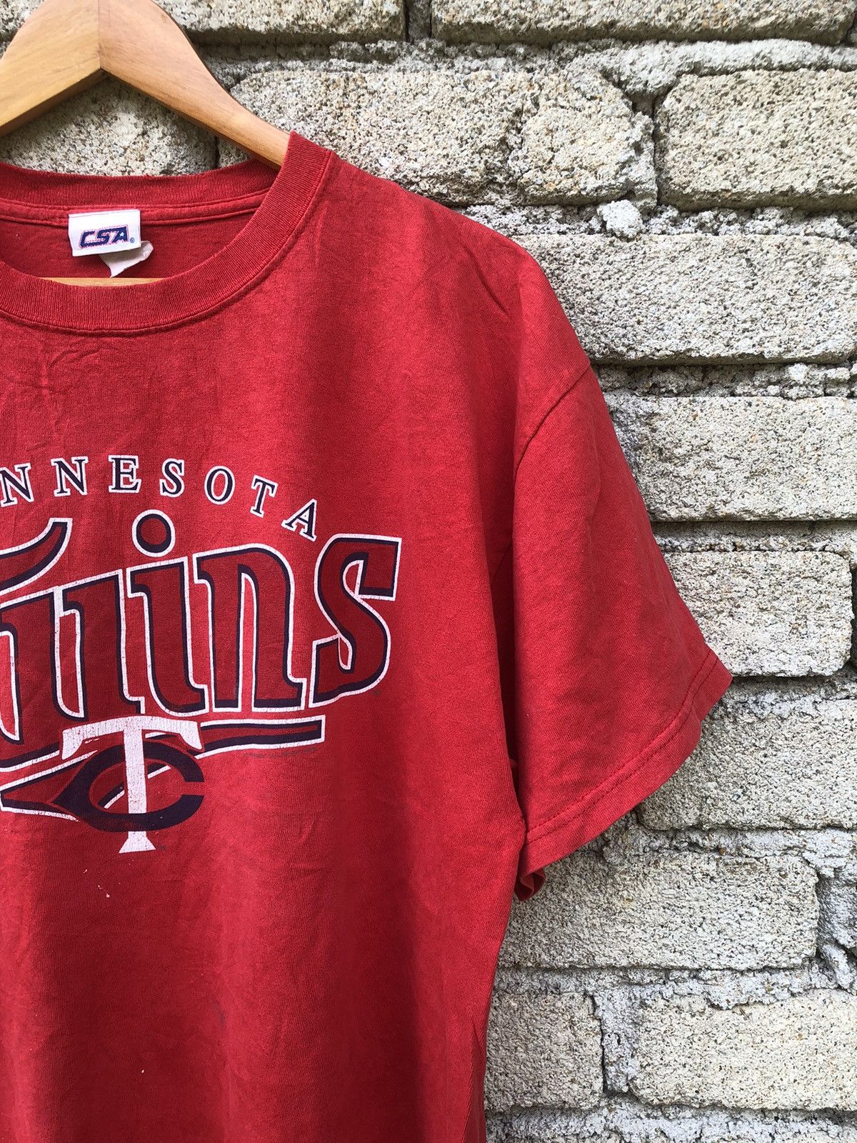 Vintage Vintage 90s Sunfaded MLB Minnesota Twins Tshirt Size US XL / EU 56 / 4 - 6 Thumbnail