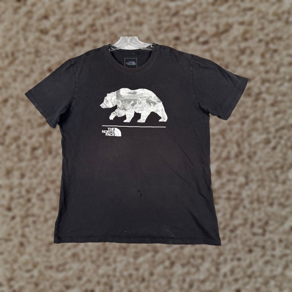 The North Face The North Face Shirt Men Large Black Crew Neck 100% Cotton Bear Logo READ Size US L / EU 52-54 / 3 - 1 Thumbnail