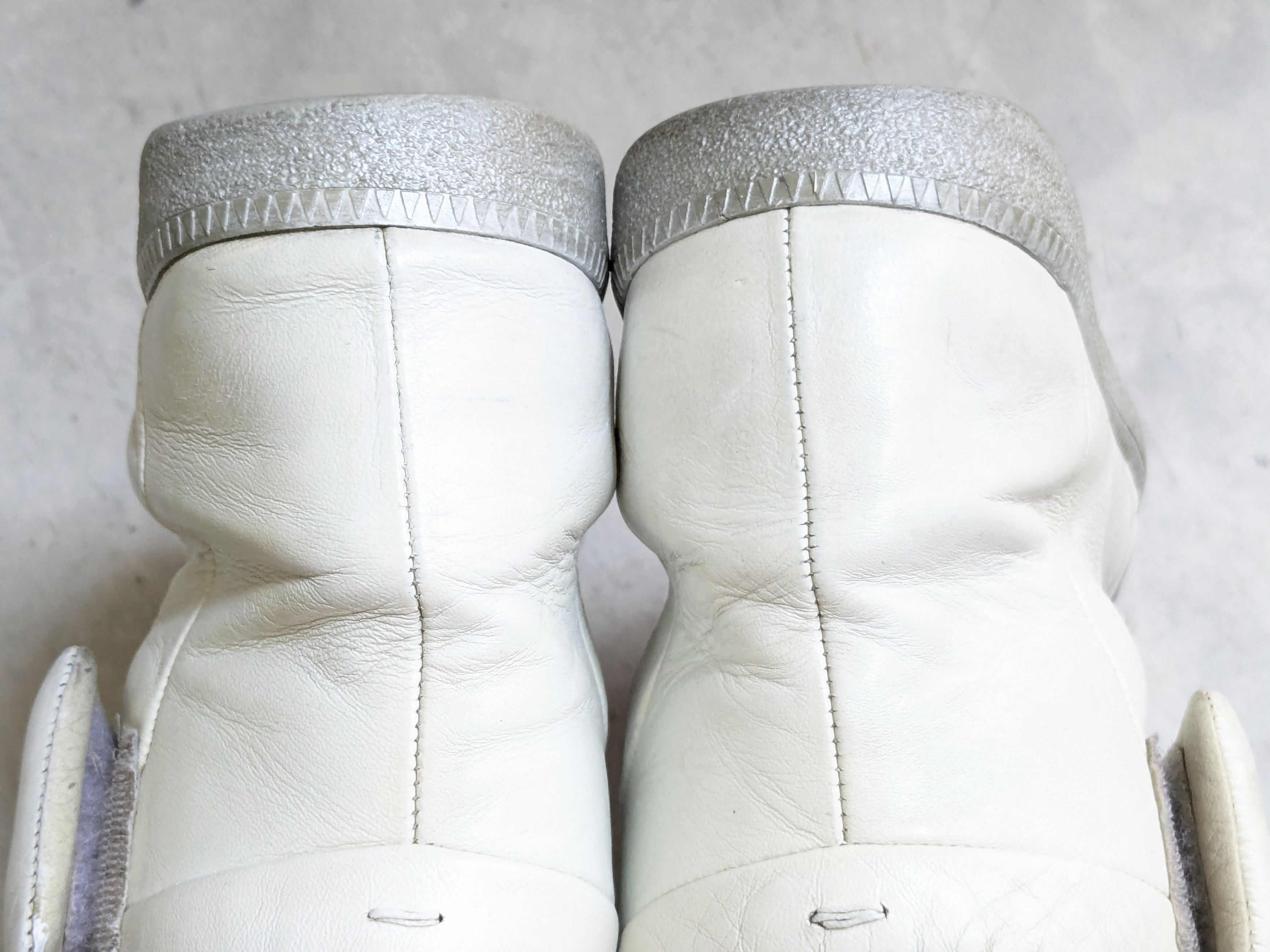 Maison Margiela Maison Margiela Future White Silver 9 42 High Tops Size US 9 / EU 42 - 16 Thumbnail