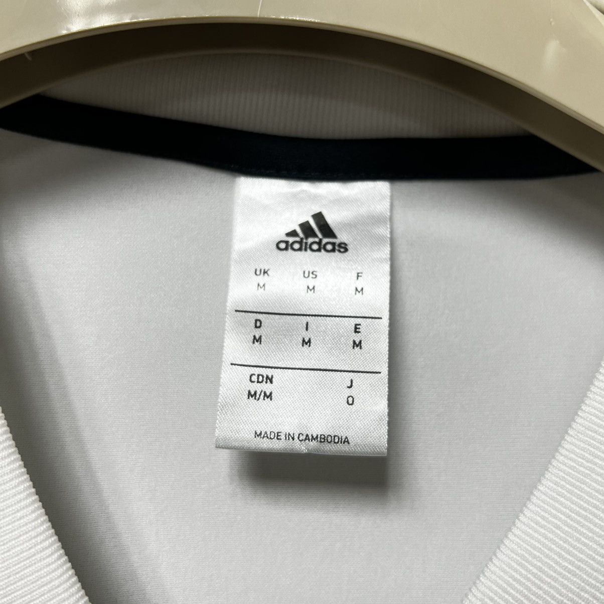 Adidas Adidas F.C Real Madrid Long Sleeve T Shirt sweatshirt white Size US M / EU 48-50 / 2 - 5 Thumbnail