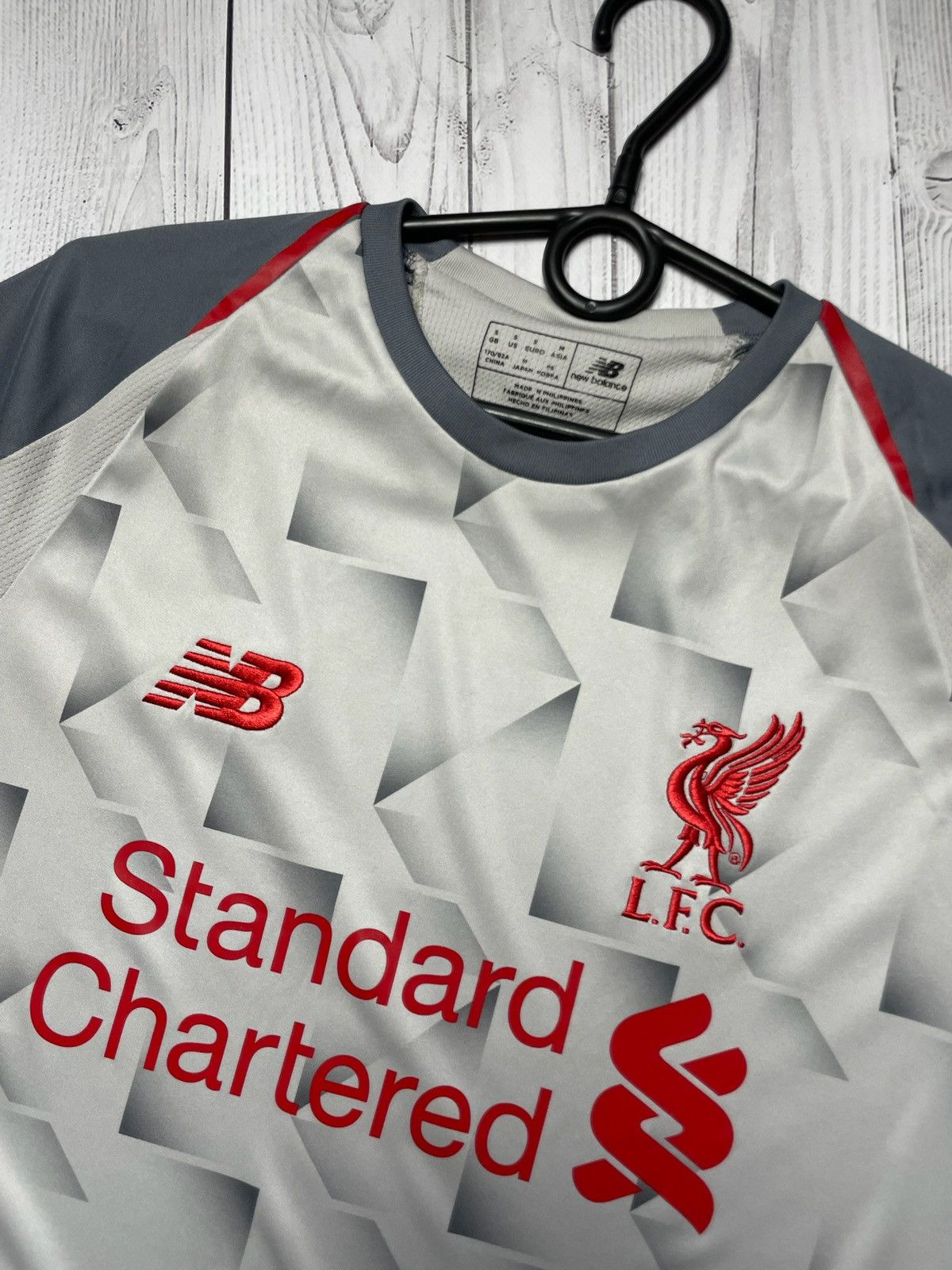 Vintage Vintage Liverpool soccer jersey size S away rare Size US S / EU 44-46 / 1 - 3 Thumbnail