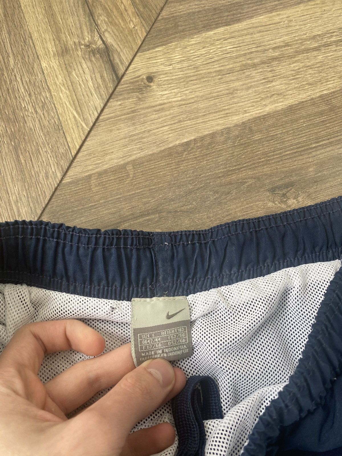 Nike Vintage Nike 90s shorts Size US 33 - 6 Thumbnail