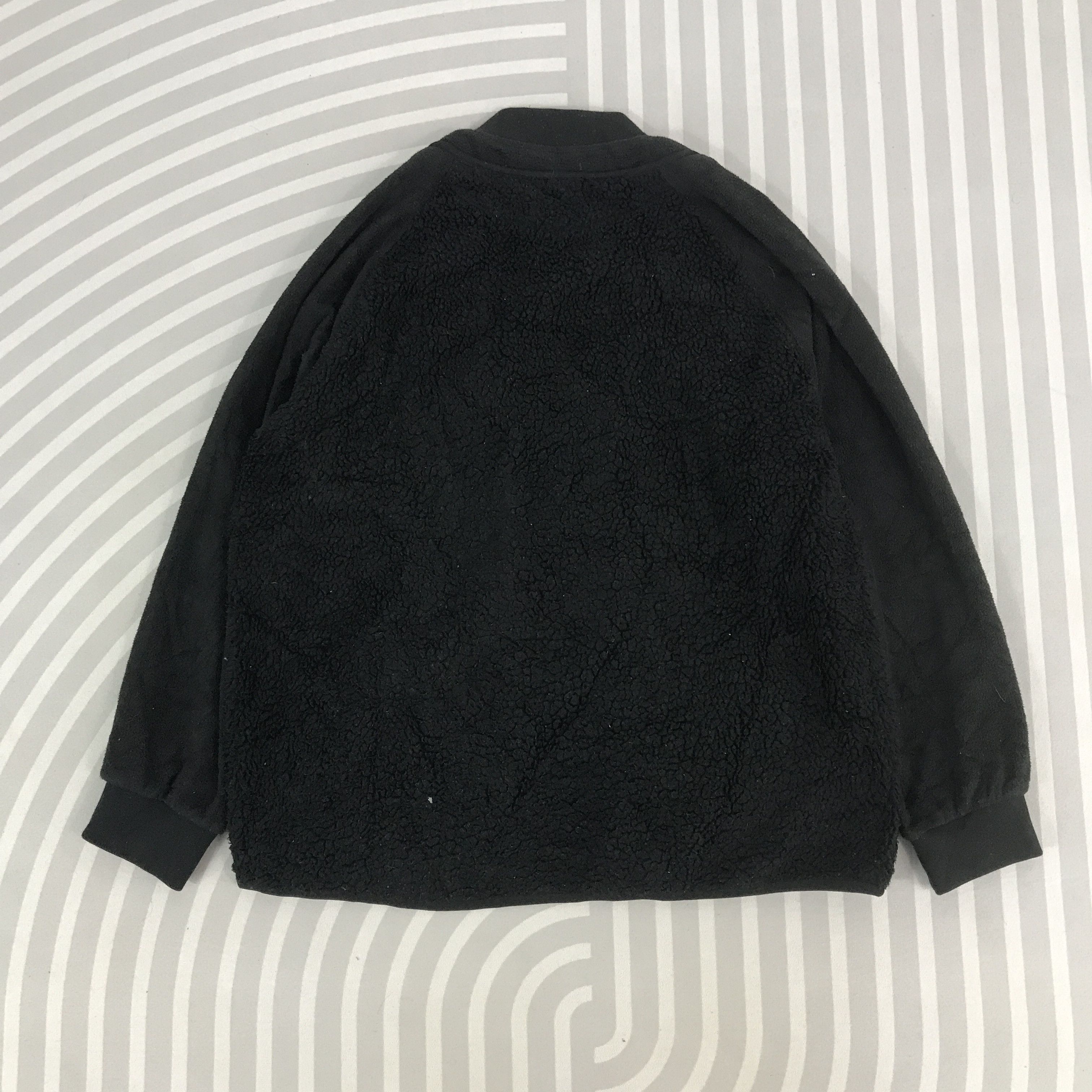 Uniqlo × White Mountaineering White Mountaineering x Uniqlo Sherpa Half button Jacket Size US XL / EU 56 / 4 - 3 Thumbnail