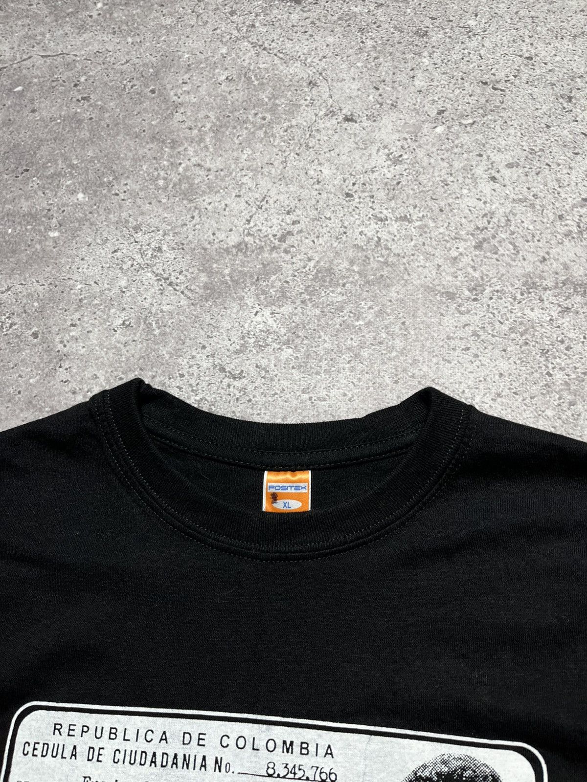 Band Tees Vintage Pablo Escobar Colombia Passport Tshirt Size US XL / EU 56 / 4 - 3 Thumbnail