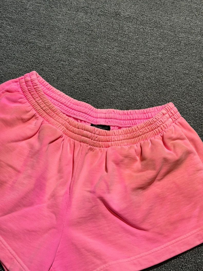 Balenciaga Balenciaga size M Wash pink to make old wide shorts. Size US 27 - 3 Thumbnail