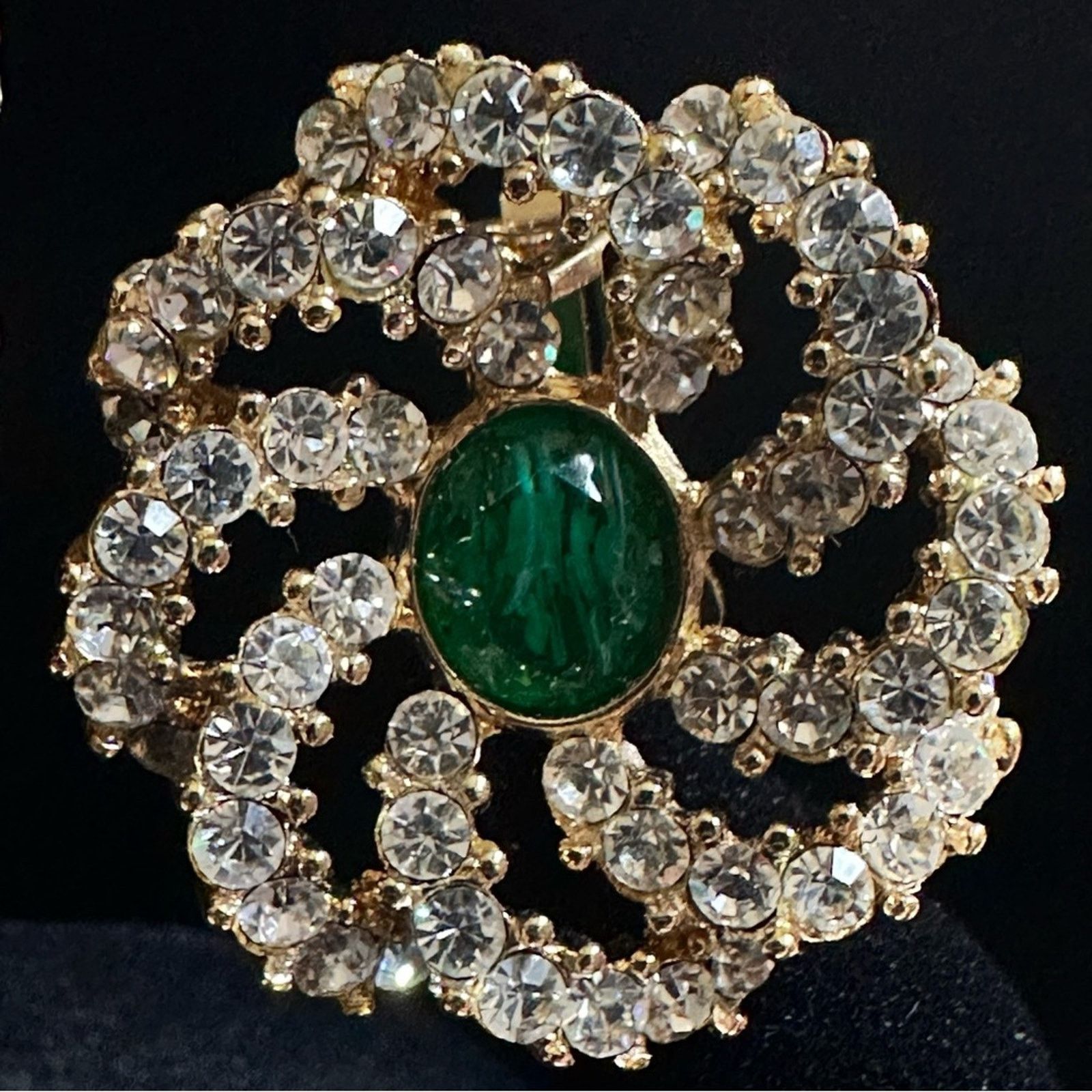 Other Vintage Emerald Clear Crystal Round Floral Pendant Earrings Size ONE SIZE - 5 Thumbnail