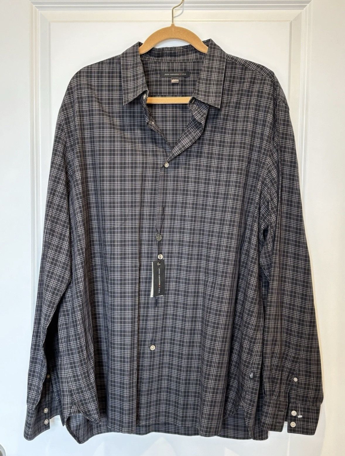 John Varvatos NWT John Varvatos Shirt 2XL XXL Button Up Coal Gray Check Size US XXL / EU 58 / 5 - 1 Thumbnail