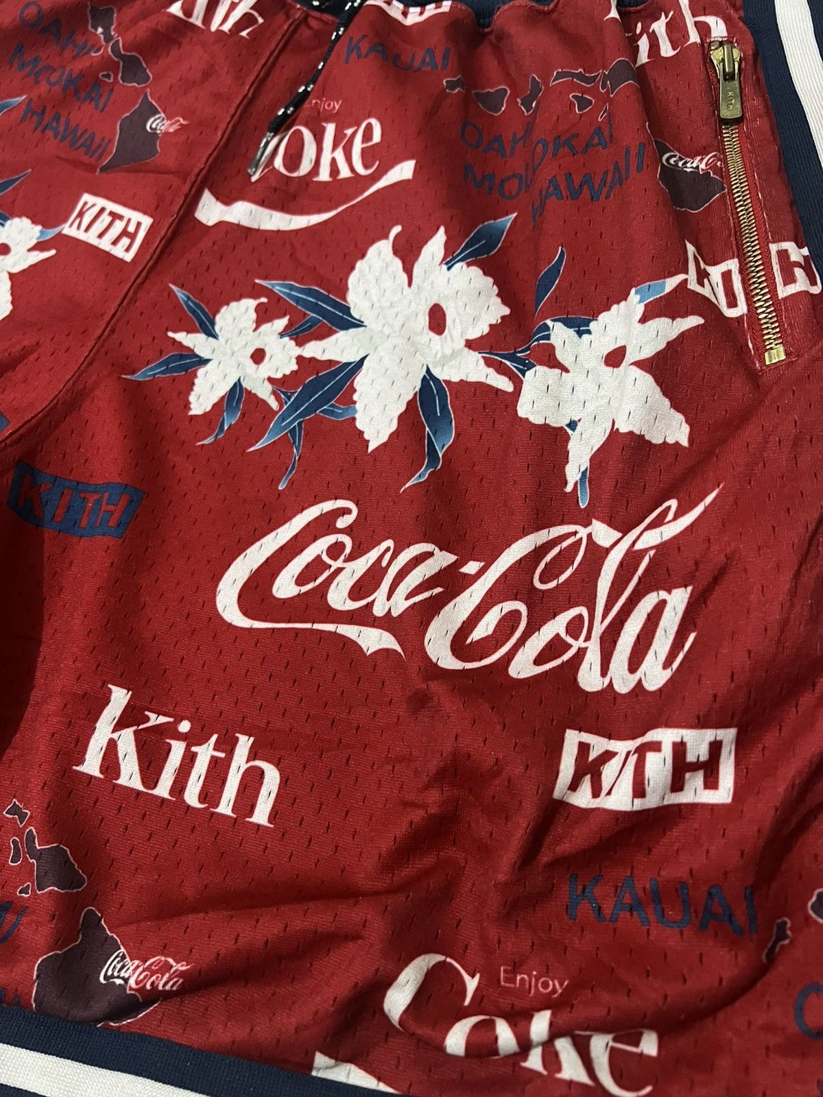 Coca Cola × Kith KITH x Coca cola x Mitchell & Ness red Size US 34 / EU 50 - 6 Thumbnail