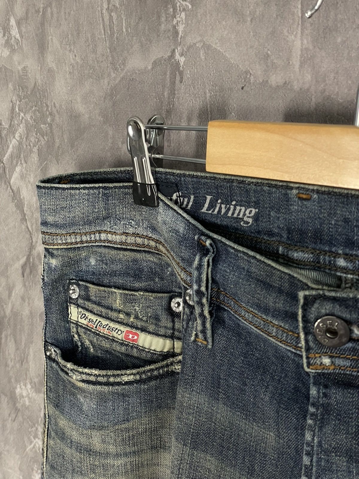 Diesel × Japanese Brand Vintage Diesel Wash Distressed Archive Y2K Jeans Size US 34 / EU 50 - 9 Thumbnail