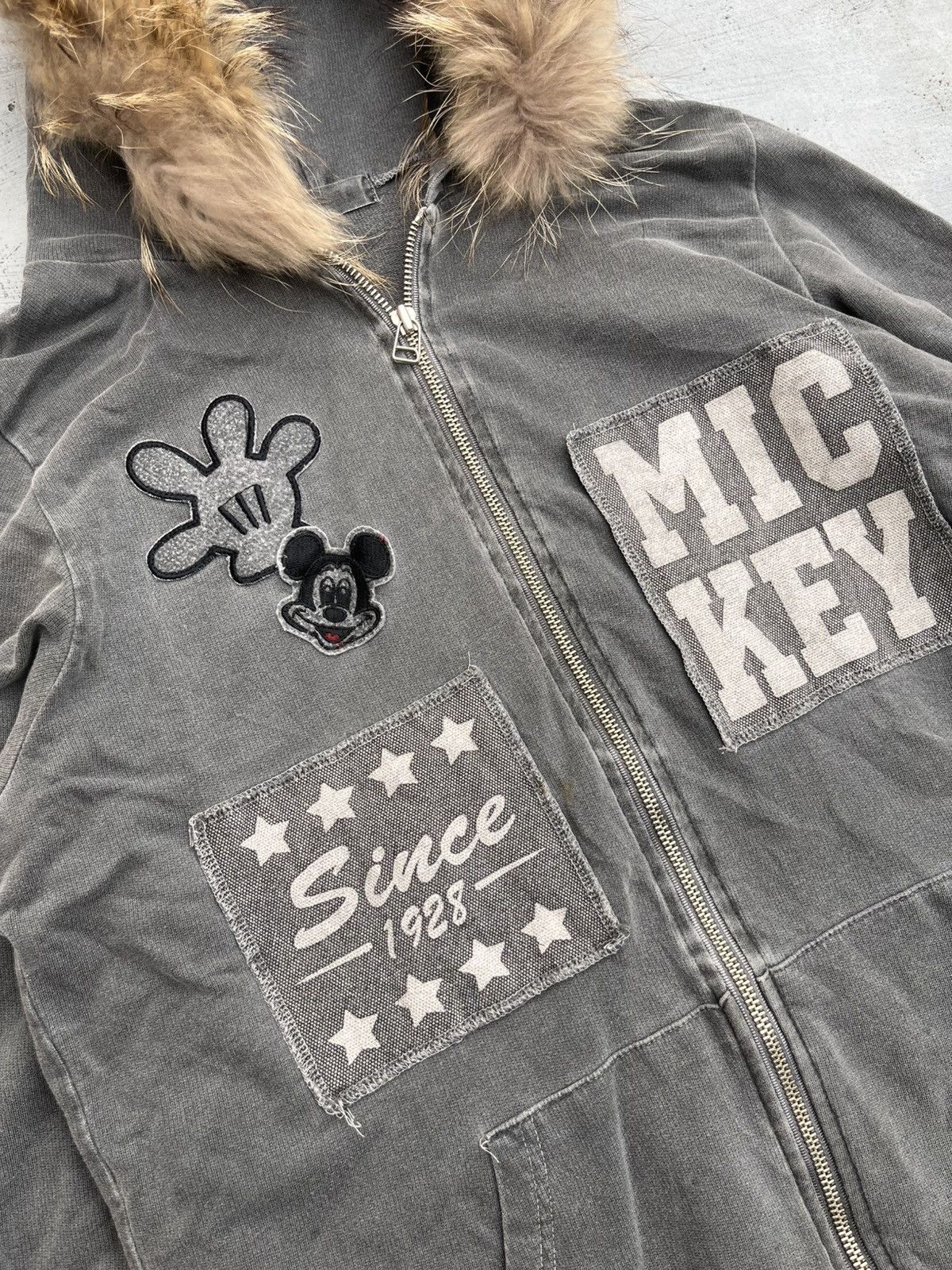 If Six Was Nine × Japanese Brand × Le Grande Bleu (L.G.B.) JAPANESE MICKY MOUSE FADED PUNK FUR HOODIE LGB Y2K Size US S / EU 44-46 / 1 - 7 Thumbnail