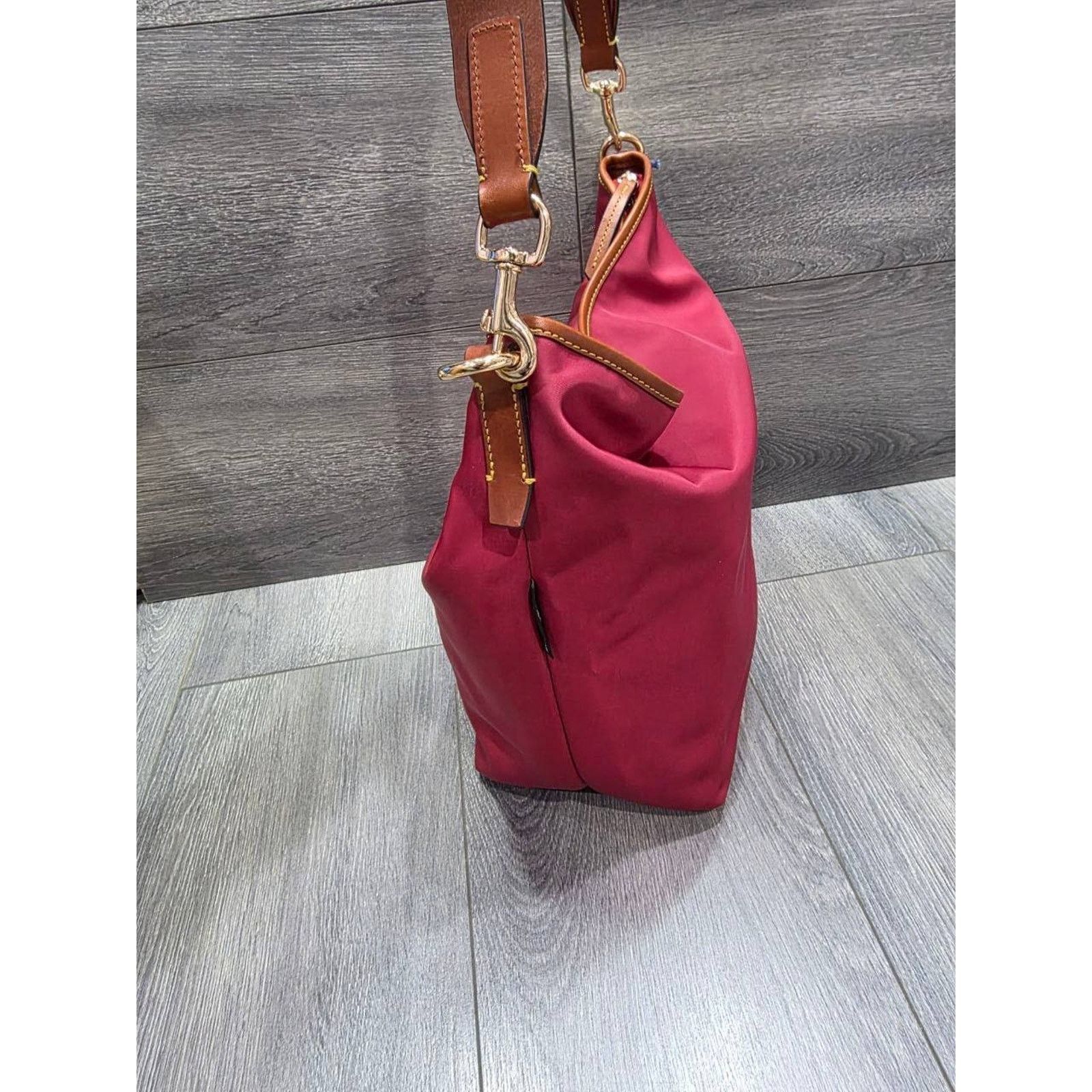 Dooney & Bourke Dooney & Bourke burgundy Wayfarer Small Hobo Cro bag B000555 Size ONE SIZE - 10 Thumbnail
