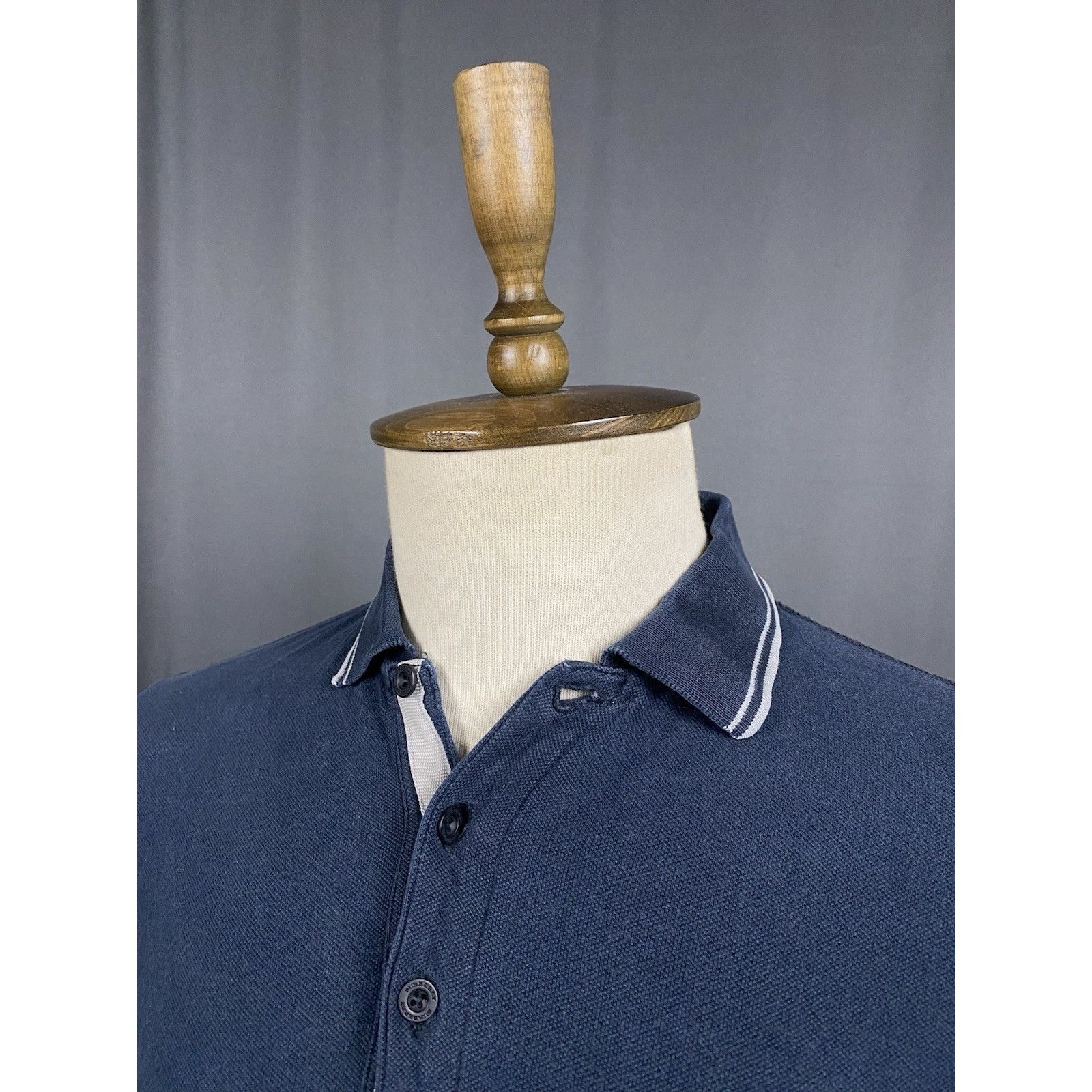 Burberry Burberry Vintage Men's Distressed Blue Polo T-Shirt Size 5 Size US XL / EU 56 / 4 - 4 Thumbnail