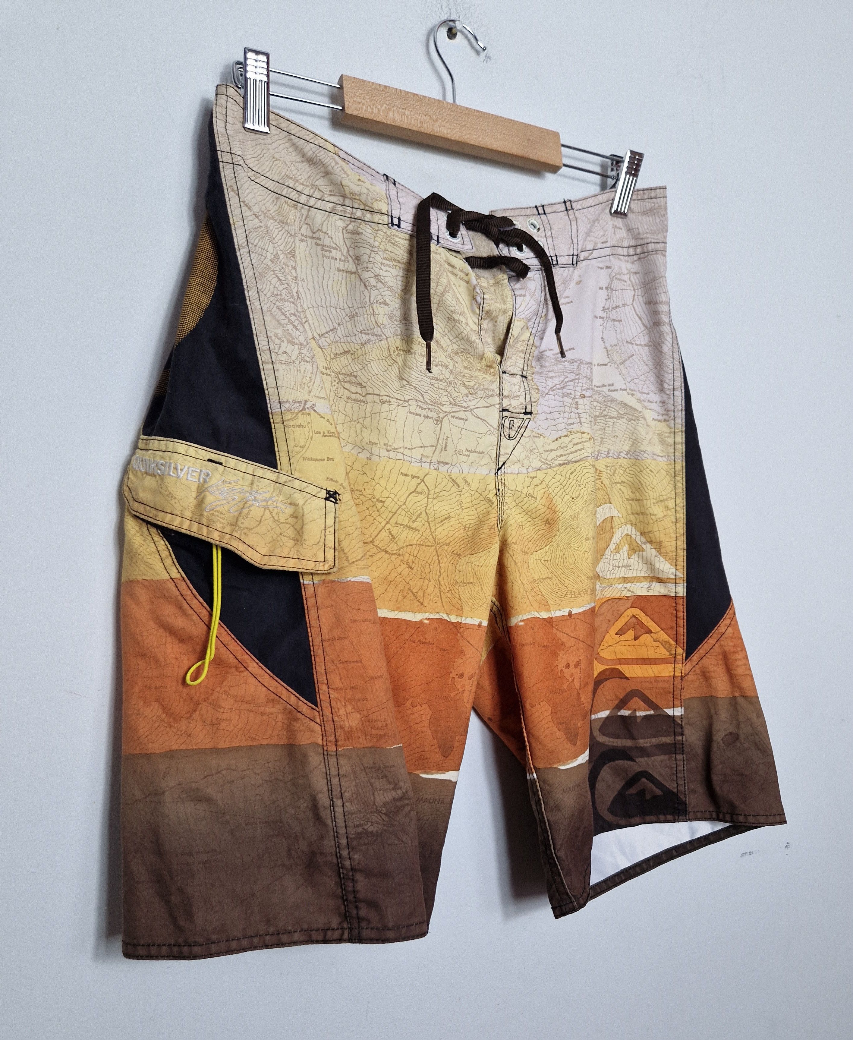 Quiksilver Quiksilver vintage shorts Size US 32 / EU 48 - 1 Thumbnail
