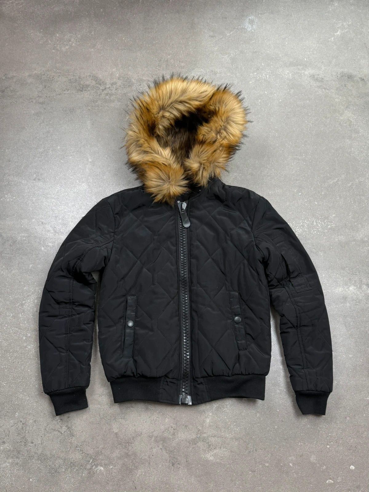 フォロー割引　ttx　Y2K fur bomber down Mさサイズ Y 2 K Fur Jacket | Grailed