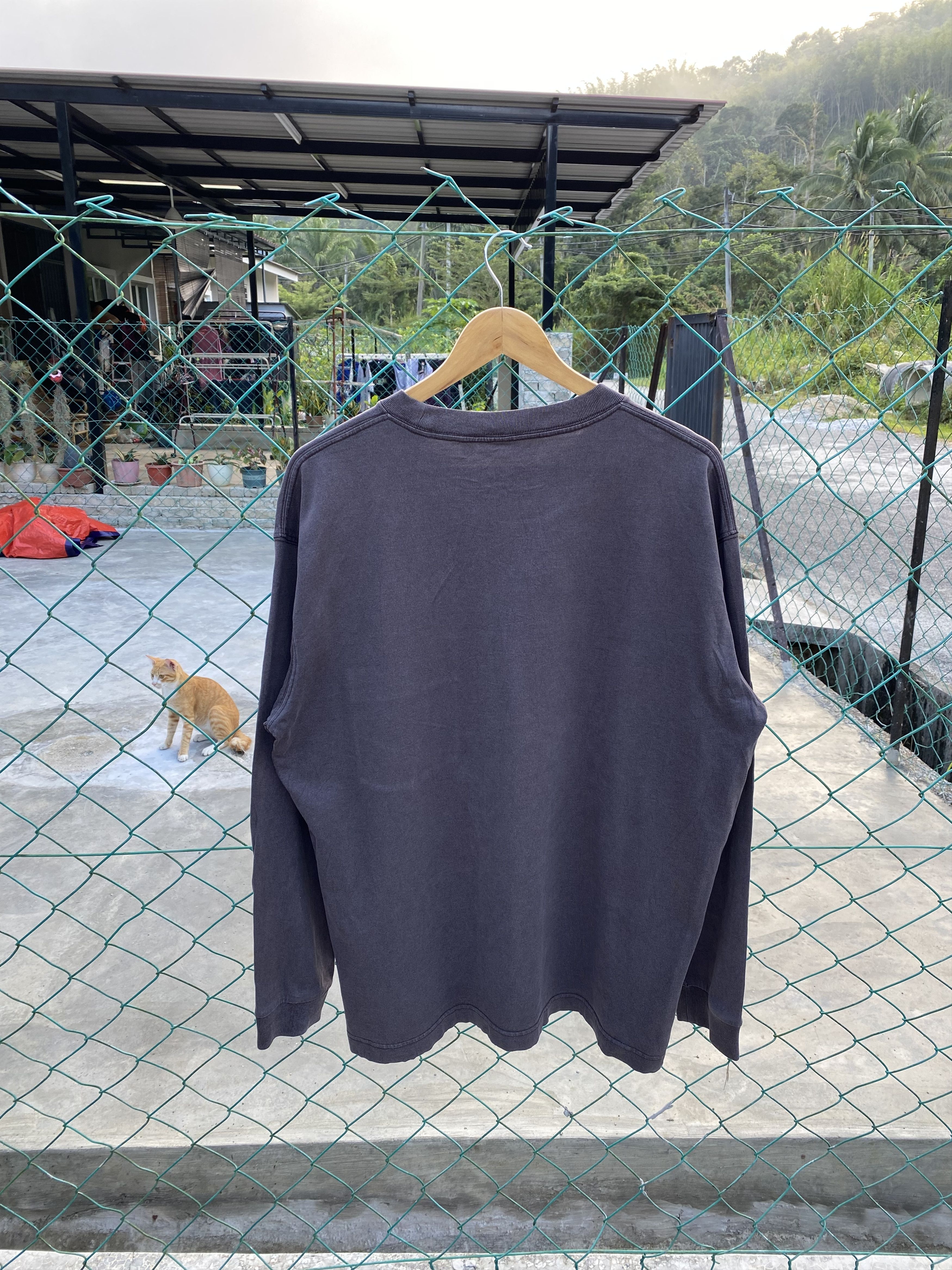 Japanese Brand × Uniqlo SS Uniqlo U single pocket long sleeve tees Size US XL / EU 56 / 4 - 2 Thumbnail