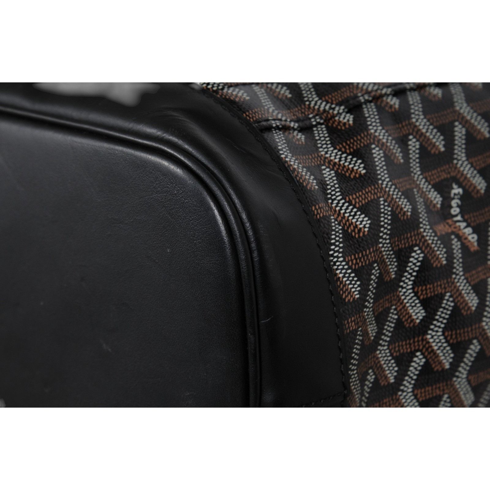 Goyard Alpin MM Backpack Black Leather Drawstring Strap Size ONE SIZE - 15 Thumbnail