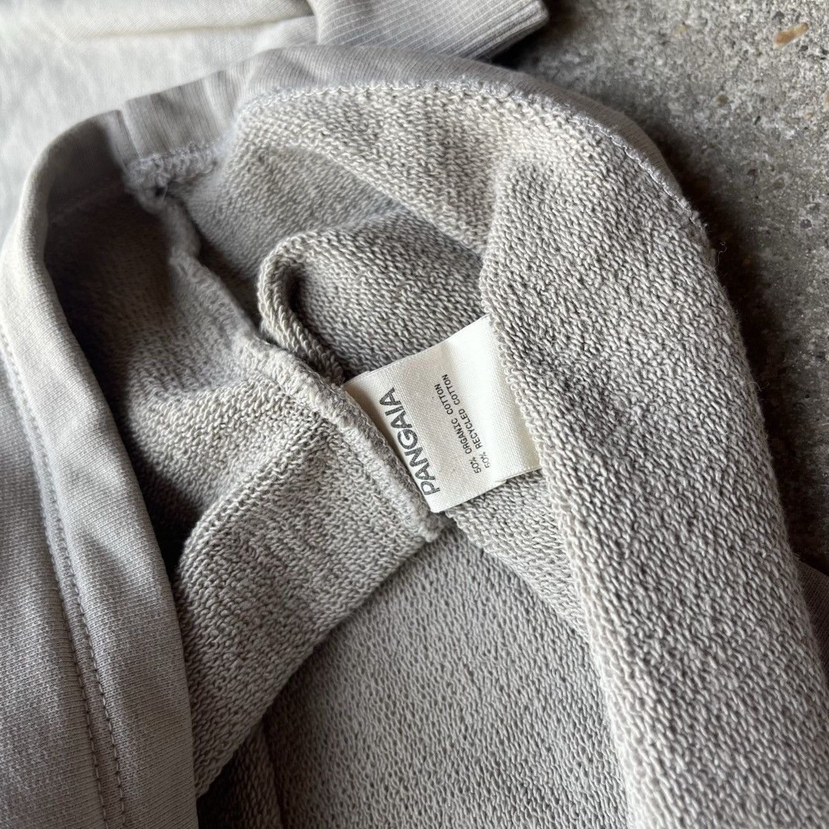 Pangaia Pangaia Heavyweight recycled turtleneck sweatshirt beige Size US S / EU 44-46 / 1 - 6 Thumbnail