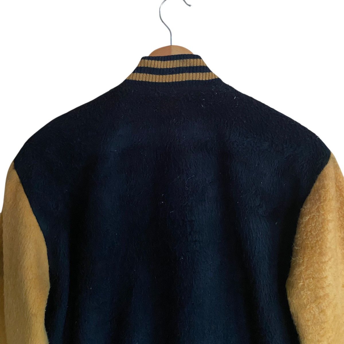 Vintage Vintage Brand Brittania Fleece Varsity 1980s Size US L / EU 52-54 / 3 - 5 Thumbnail