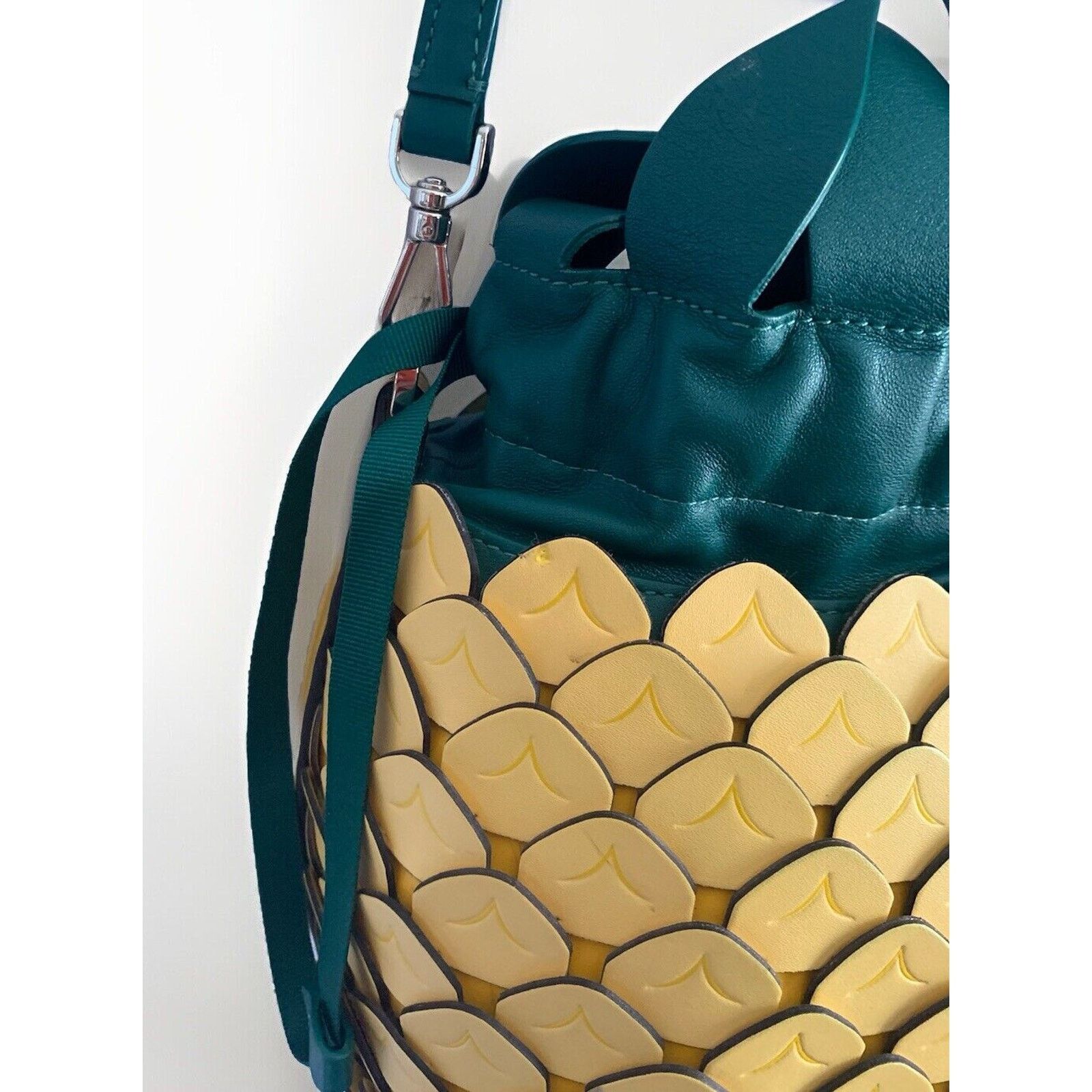Kate Spade Kate Spade New York Pineapple Crossbody Yellow Leather Purse Size ONE SIZE - 8 Thumbnail