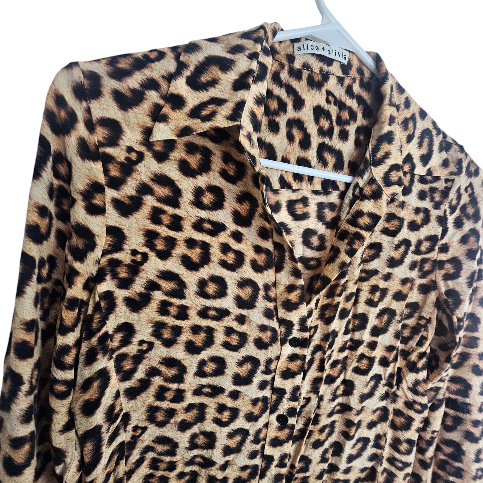 Alice + Olivia Alice + Olivia Eloise Leopard Print Silk Blouse XS Mob Wife Size XS / US 0-2 / IT 36-38 - 7 Thumbnail