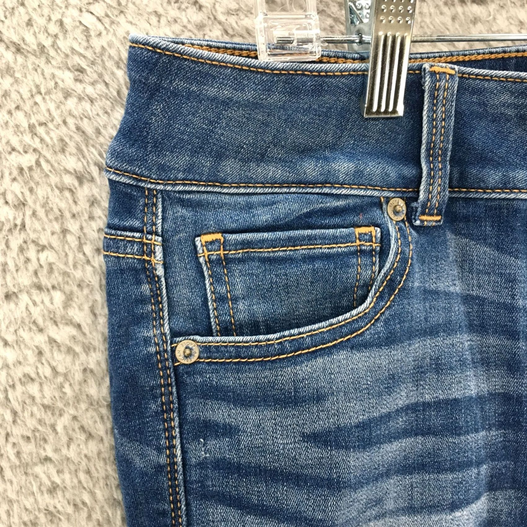 American Eagle Outfitters American Eagle Outfitters Jeans Womens 4 Blue Denim Mid Waisted Zip Fly Pockets Straight Jeans Size 27" / US 4 / IT 40 - 3 Thumbnail