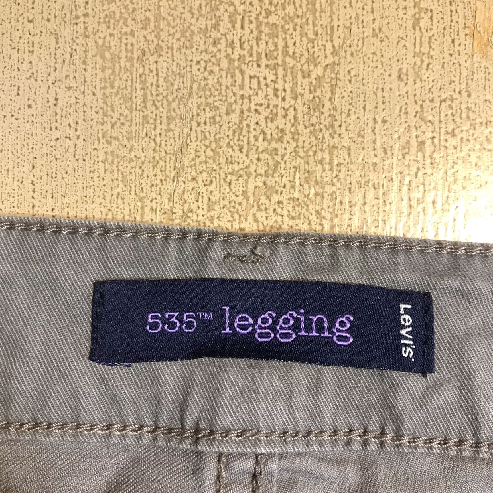 Levi's VINTAGE Levi's 535 Jegging Jeans Gray Denim 5-Pocket Stretch Logo Womens 29 Inseam 27.5 Adult Regular Cowgirl Western 80s 90s Size 29" - 6 Thumbnail