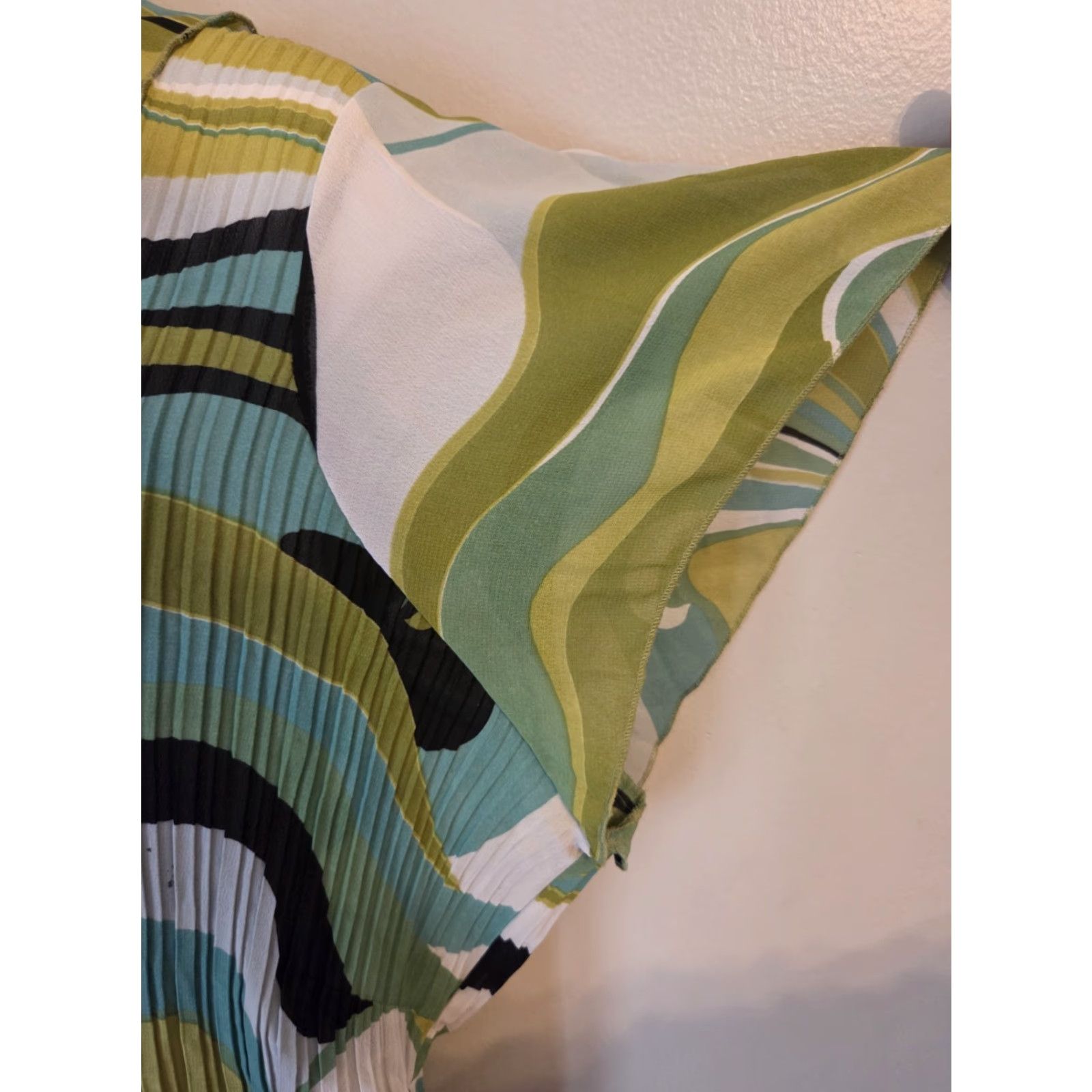 CO NEW YORK CITY DESIGN CO Blouse Abstract Ruffle Button-Up 3X Women Geometric Multicolor Short Flutter Sleeve V-neck Button 3X Blouse Size XXL / US 16-18 / IT 52-54 - 5 Thumbnail