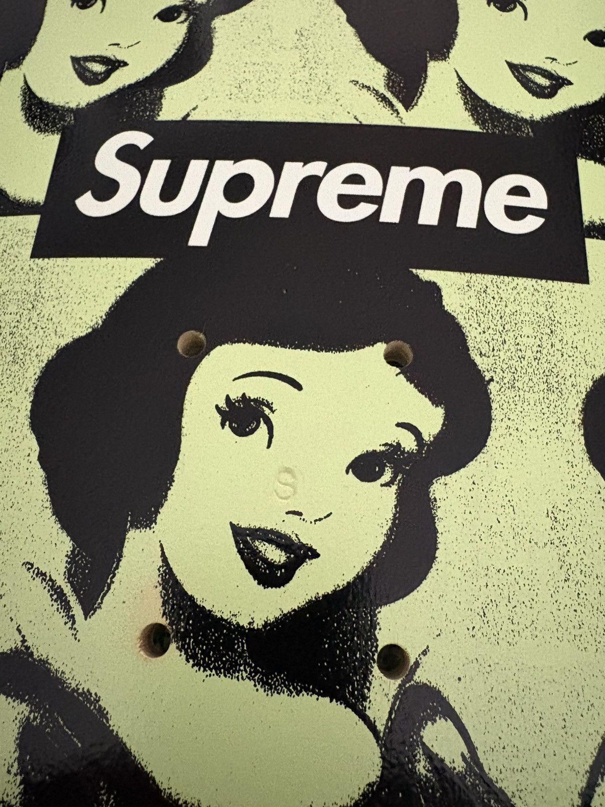 Disney × Supreme Supreme X Disney Snow White Deck 2011 Size ONE SIZE - 3 Thumbnail