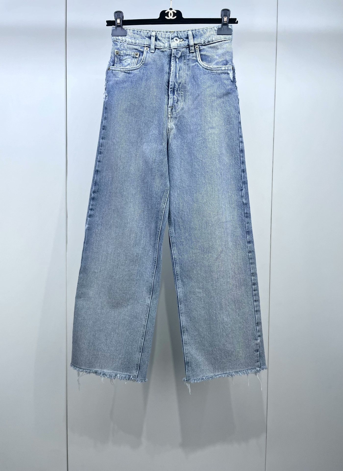 Miu Miu Miumiu Letter Pocket Casual Jeans Size 24" / US 00 / IT 34 - 1 Thumbnail
