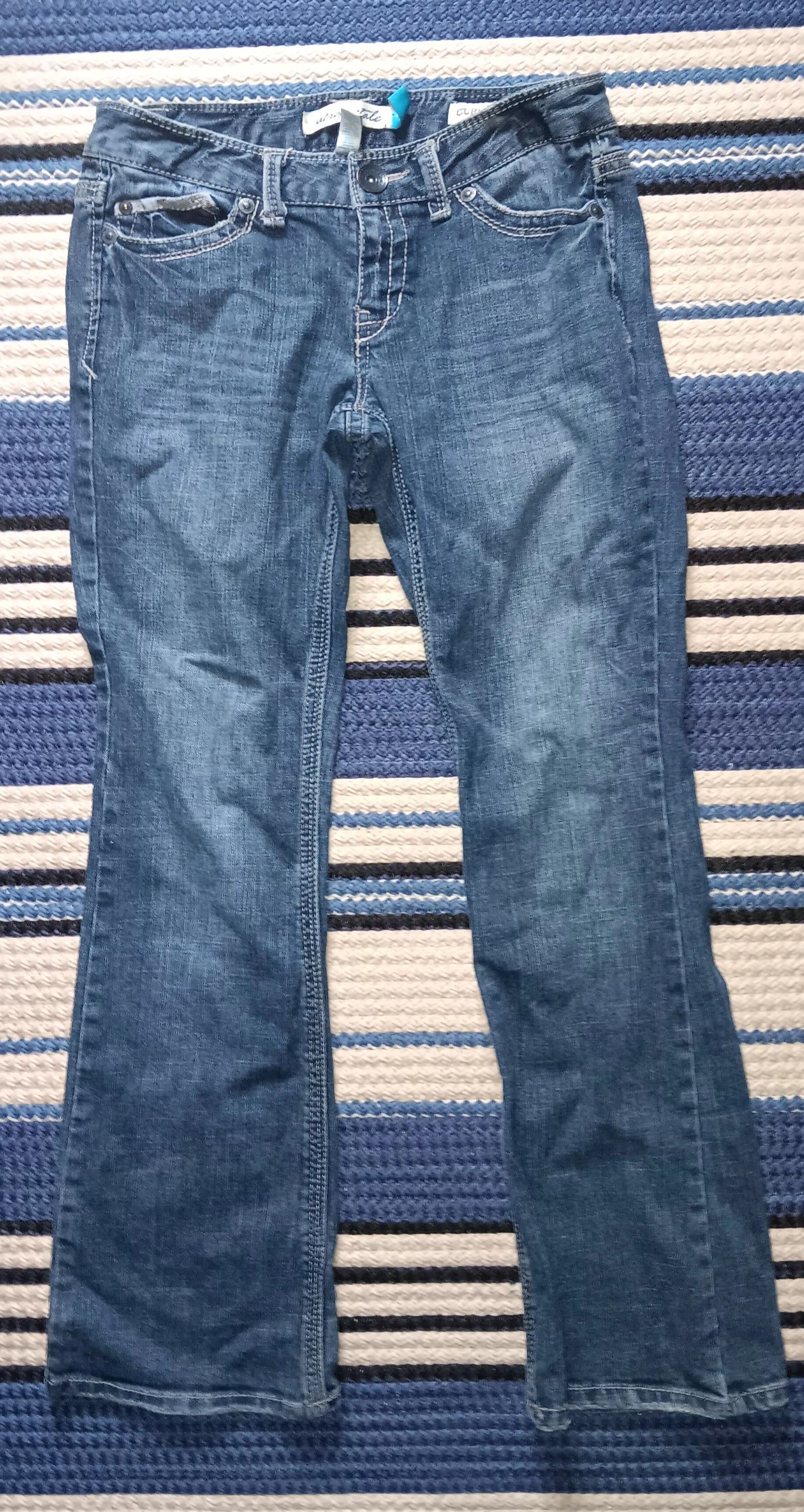 Aeropostale AEROPOSTAL HAILEY SKINNY FLARE JEANS. JUNIORS SIZE 1/2. Size 24" / US 00 / IT 34 - 1 Thumbnail