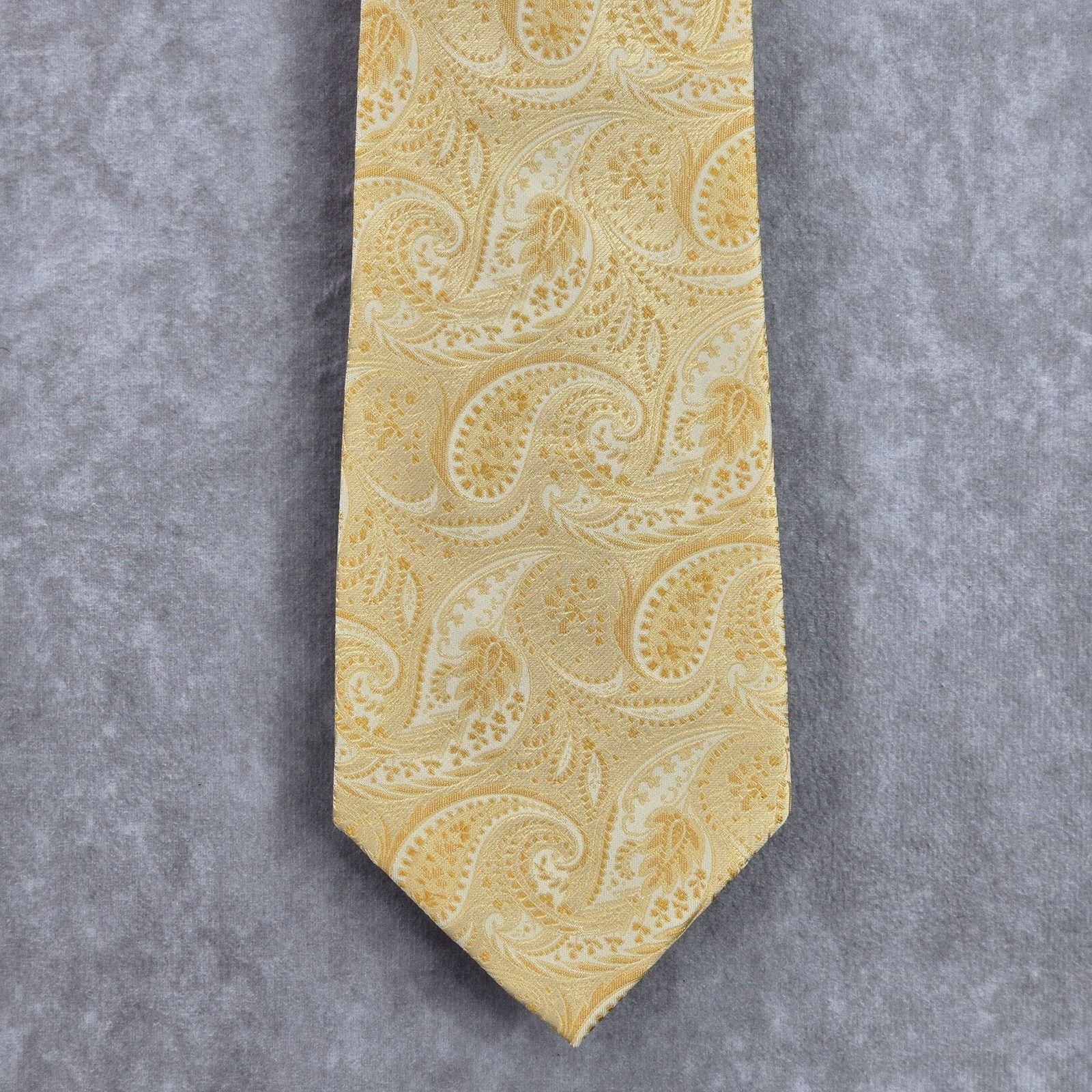 Jones New York Jones New York Yellow Floral Paisley 100% Silk Neck Tie Size 30 - 1 Thumbnail