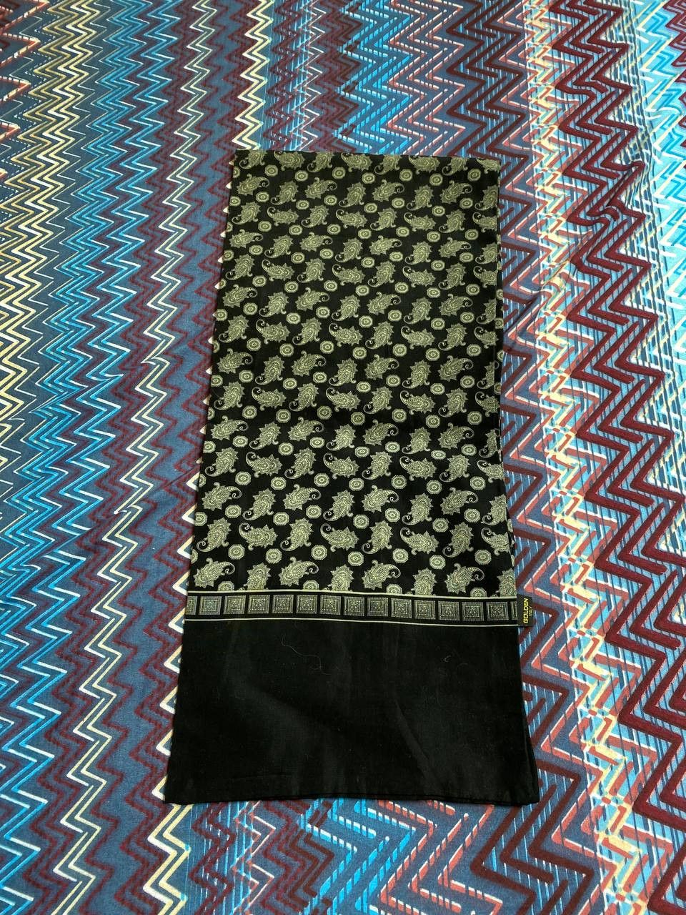 Vintage scarf Vintage Golden Italy luxury Y2K streetwear Size ONE SIZE - 9 Thumbnail