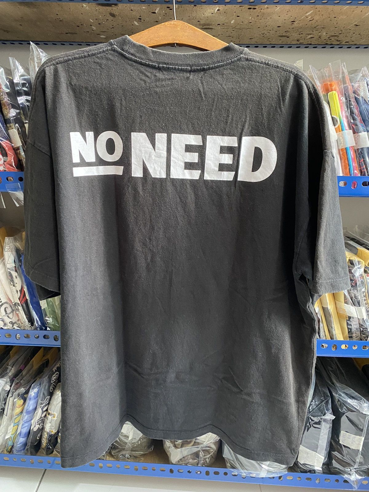 Vintage NO NEED HUMAN GRAPHICS TSHIRT Size US XXL / EU 58 / 5 - 6 Thumbnail