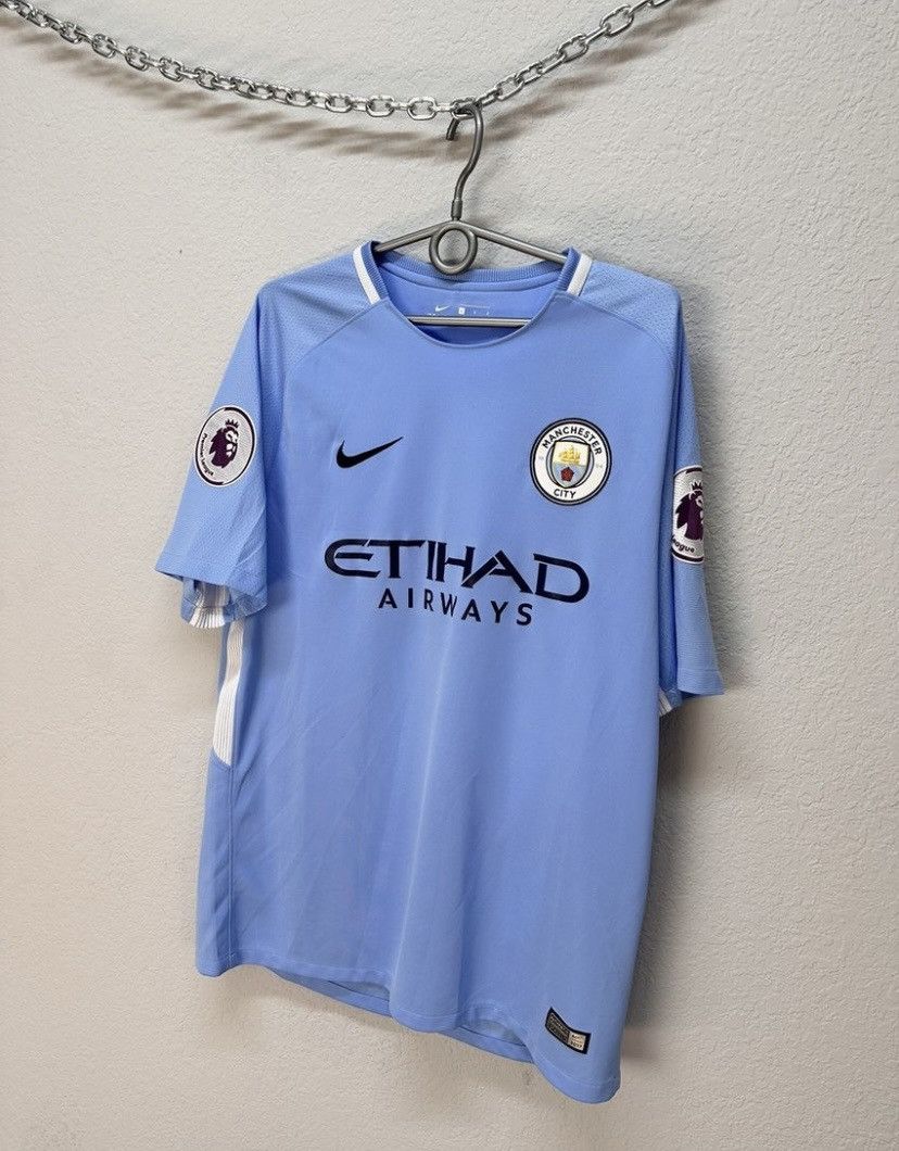 Nike Nike Manchester City Sterling 2017 Jersey Suits Vintage Size US L / EU 52-54 / 3 - 5 Thumbnail
