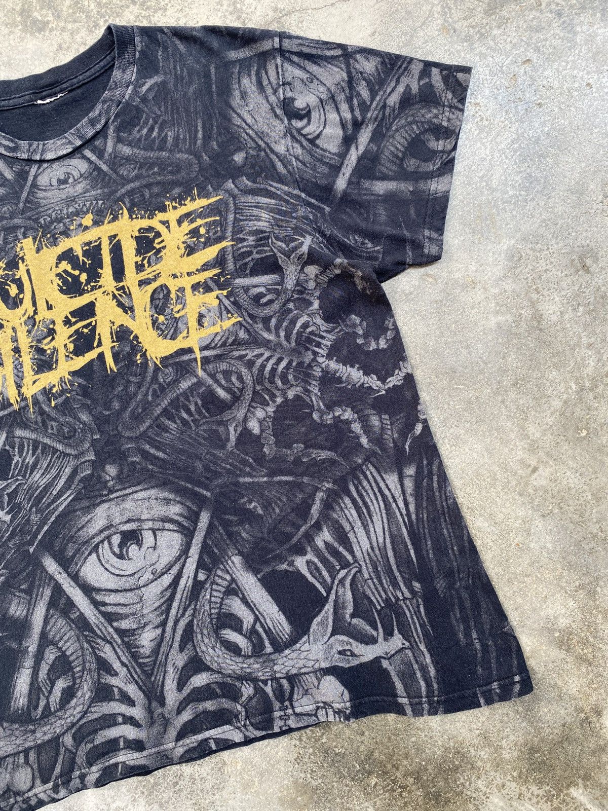 Band Tees Rare🔥 Suicide Silence Deathcore Band Era Mitch Lucker Size US M / EU 48-50 / 2 - 3 Thumbnail