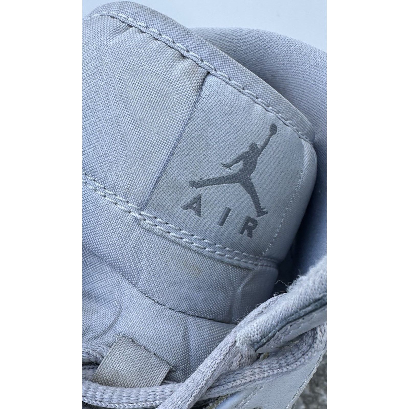 Nike Nike Air Jordan 1 Mid 'Wolf Grey' Size 12 554724-033 Size US 12 / EU 45 - 5 Thumbnail