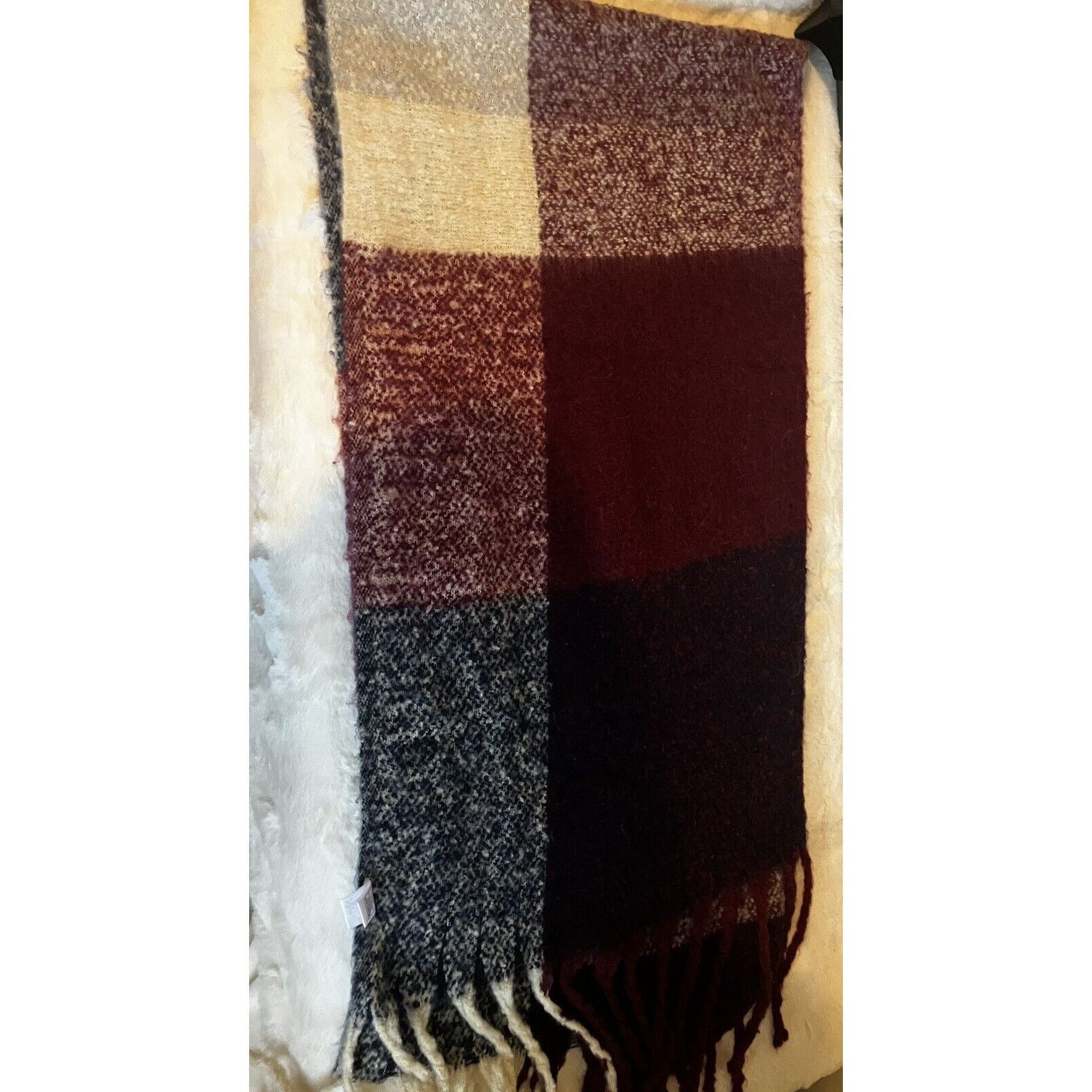 Other Oversized Fashion Apparel Scarf very soft Size ONE SIZE - 6 Thumbnail