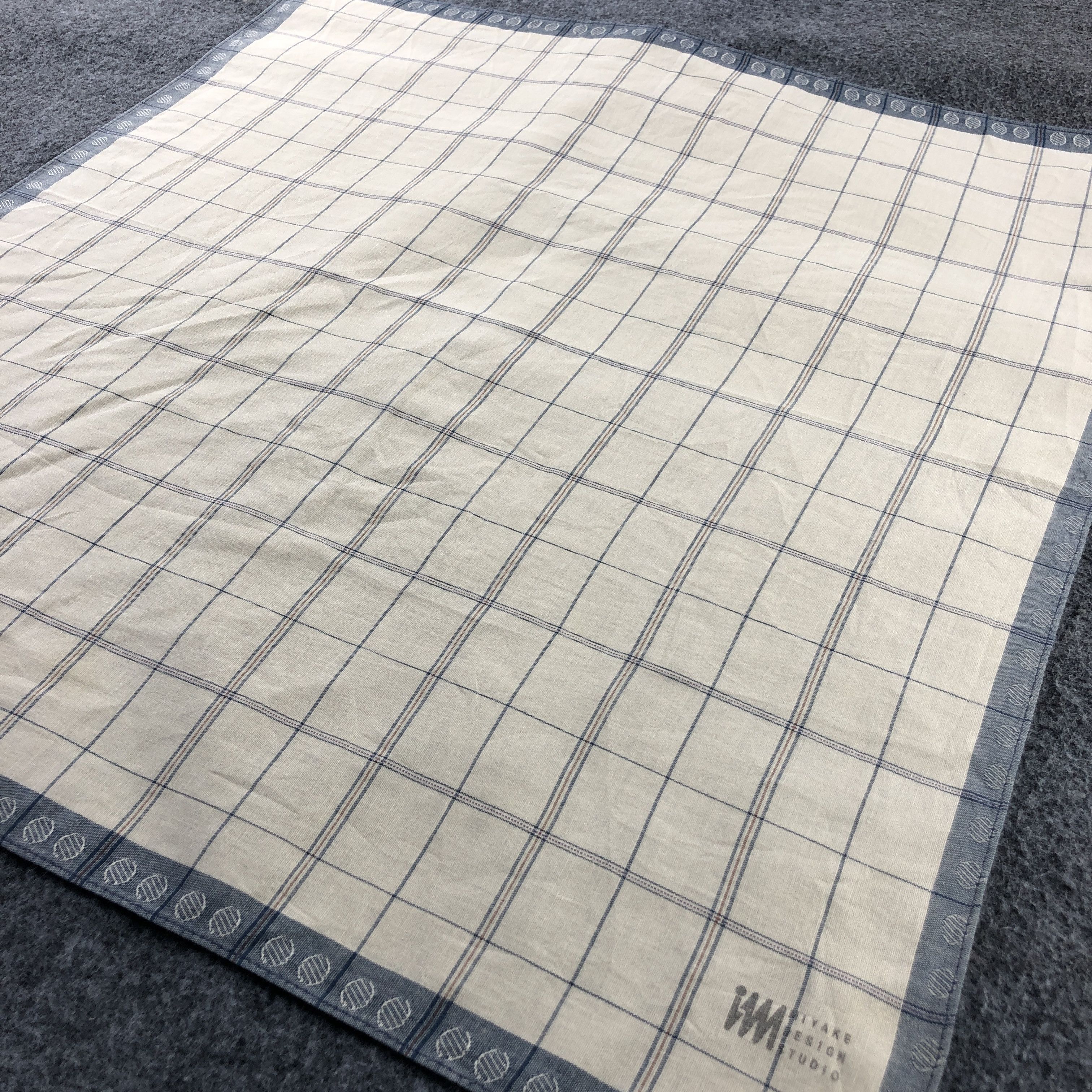 Issey Miyake Issey Miyake Handkerchief Neckerchief Bandana H2516 Size ONE SIZE - 3 Thumbnail