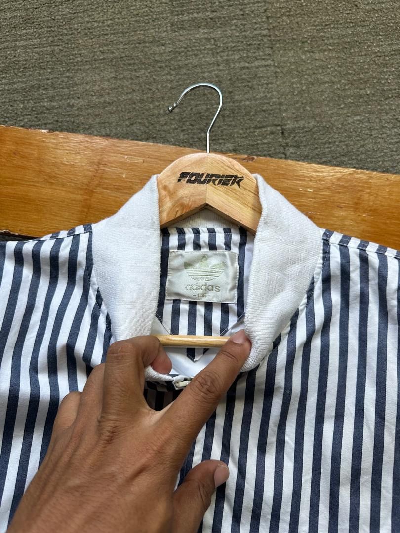 Adidas VINTAGE ADIDAS CANDY STRIPE JACKET Size US L / EU 52-54 / 3 - 6 Thumbnail