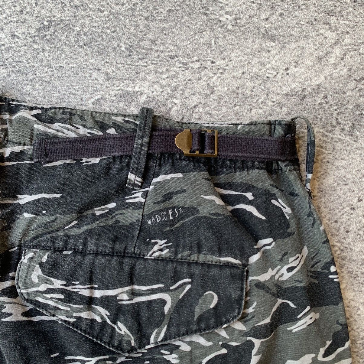 Madness Madness Military Cargo Tiger Stripe Shorts Size US 32 / EU 48 - 8 Thumbnail