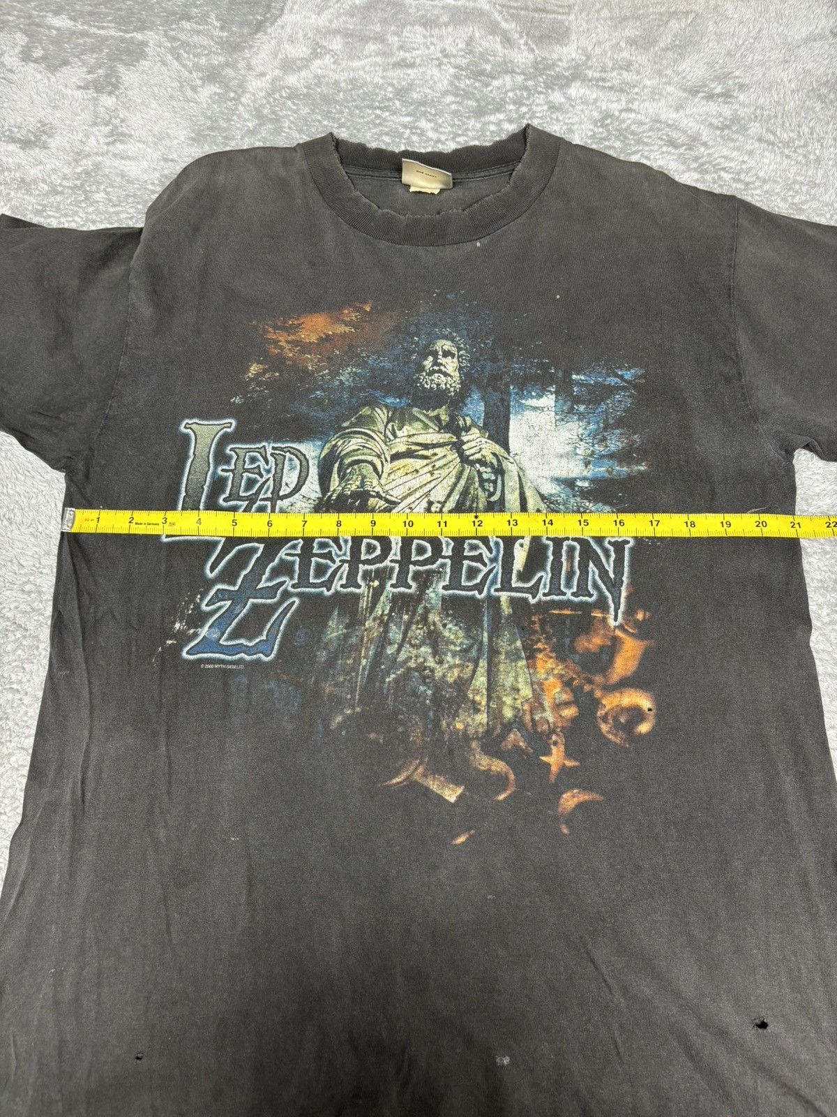 Vintage 00’s Led Zeppelin Distressed Shirt