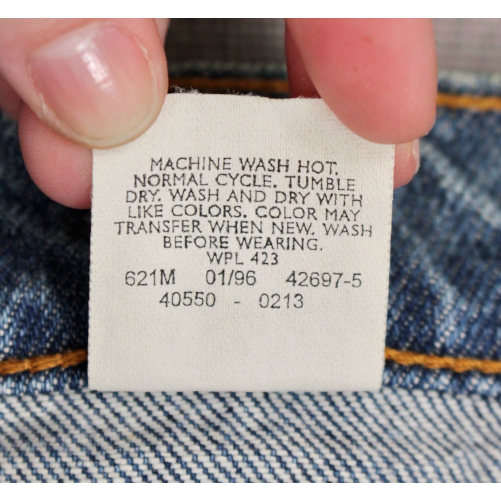 Levi's VINTAGE Men's Levi's 550 Tapered Leg Jeans Relaxed Fit Sz 28x32 90s NS Size US 32 / EU 48 - 6 Thumbnail