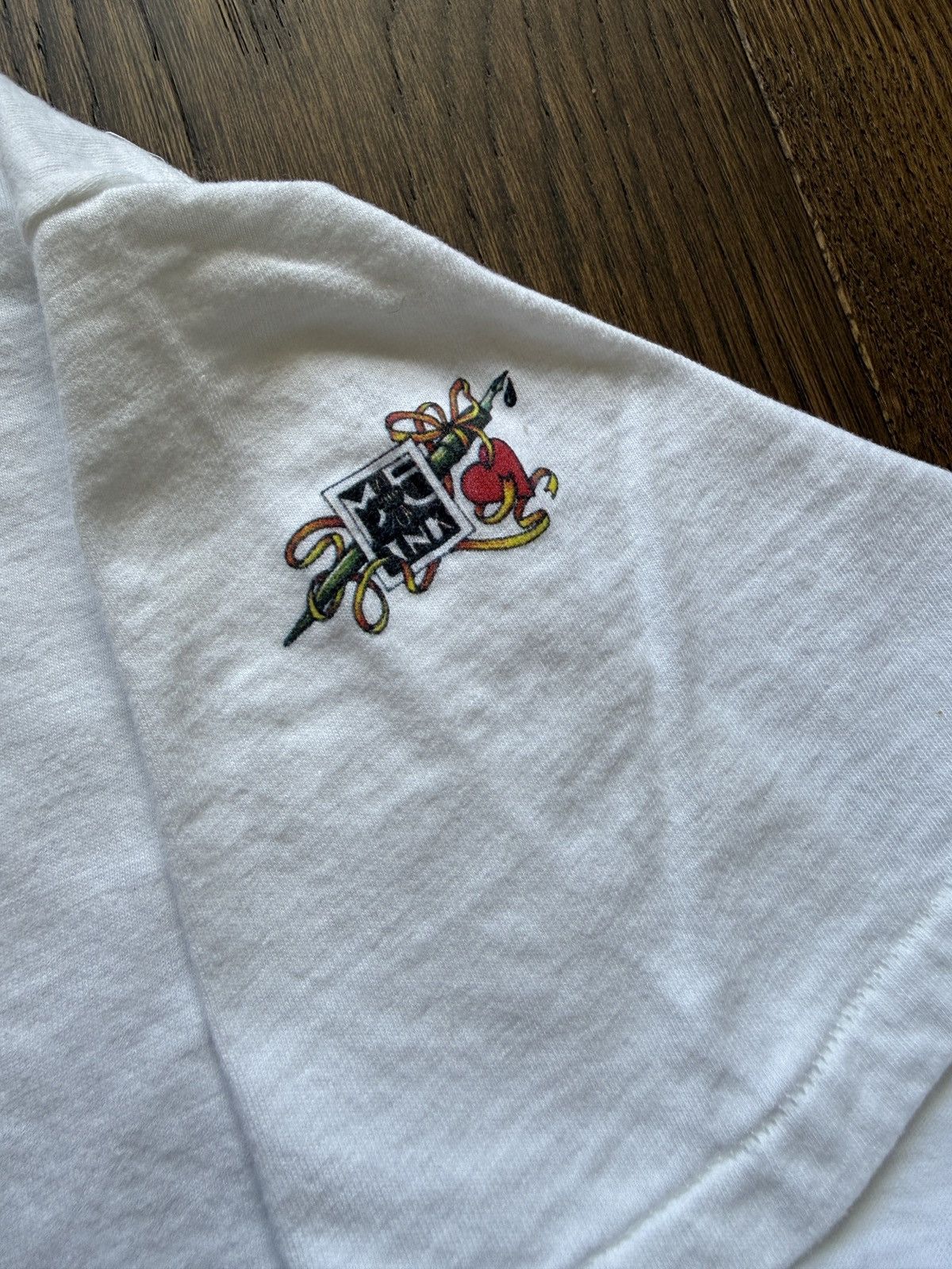Vintage Vintage 90s It's Good to be Queen Art Graphic Tee Size US XL / EU 56 / 4 - 8 Thumbnail