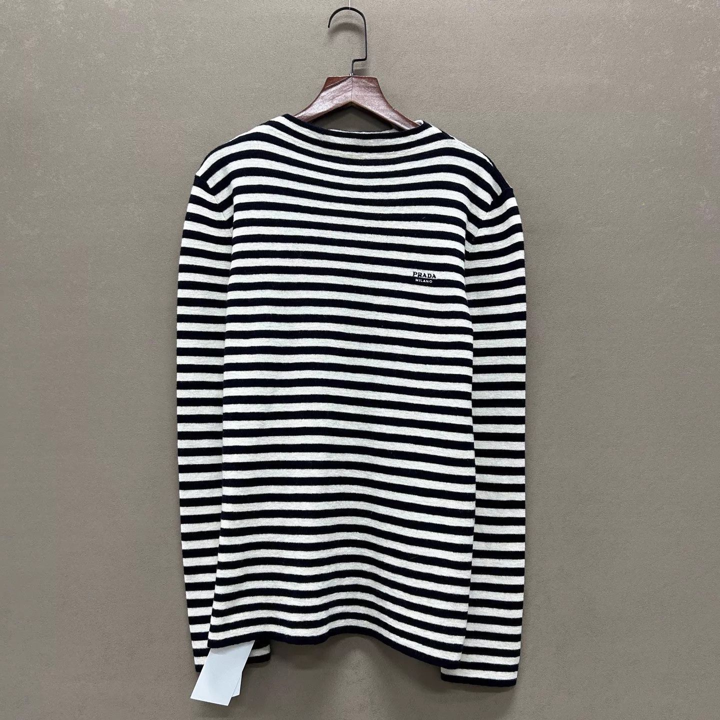 Prada Prada 99 New Striped Embroidered Crew Neck Sweater 42 Size M / US 6-8 / IT 42-44 - 1 Thumbnail