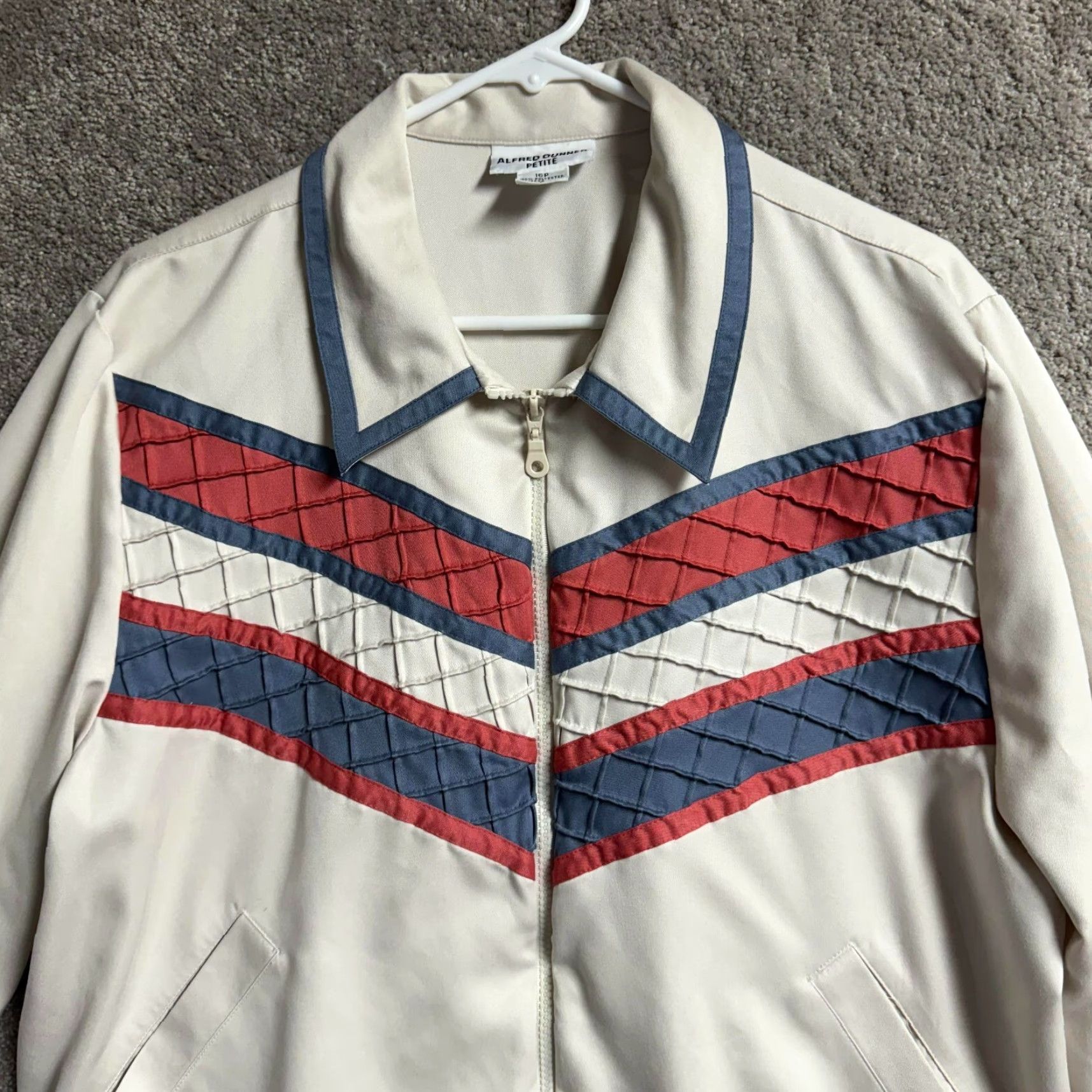 Vintage VINTAGE Alfred Dunner Jacket 16P Petite Zip Lightweight Beige 80s Retro Throwback Geometric Pockets Full Zip Womens Size XXL / US 16-18 / IT 52-54 - 5 Thumbnail