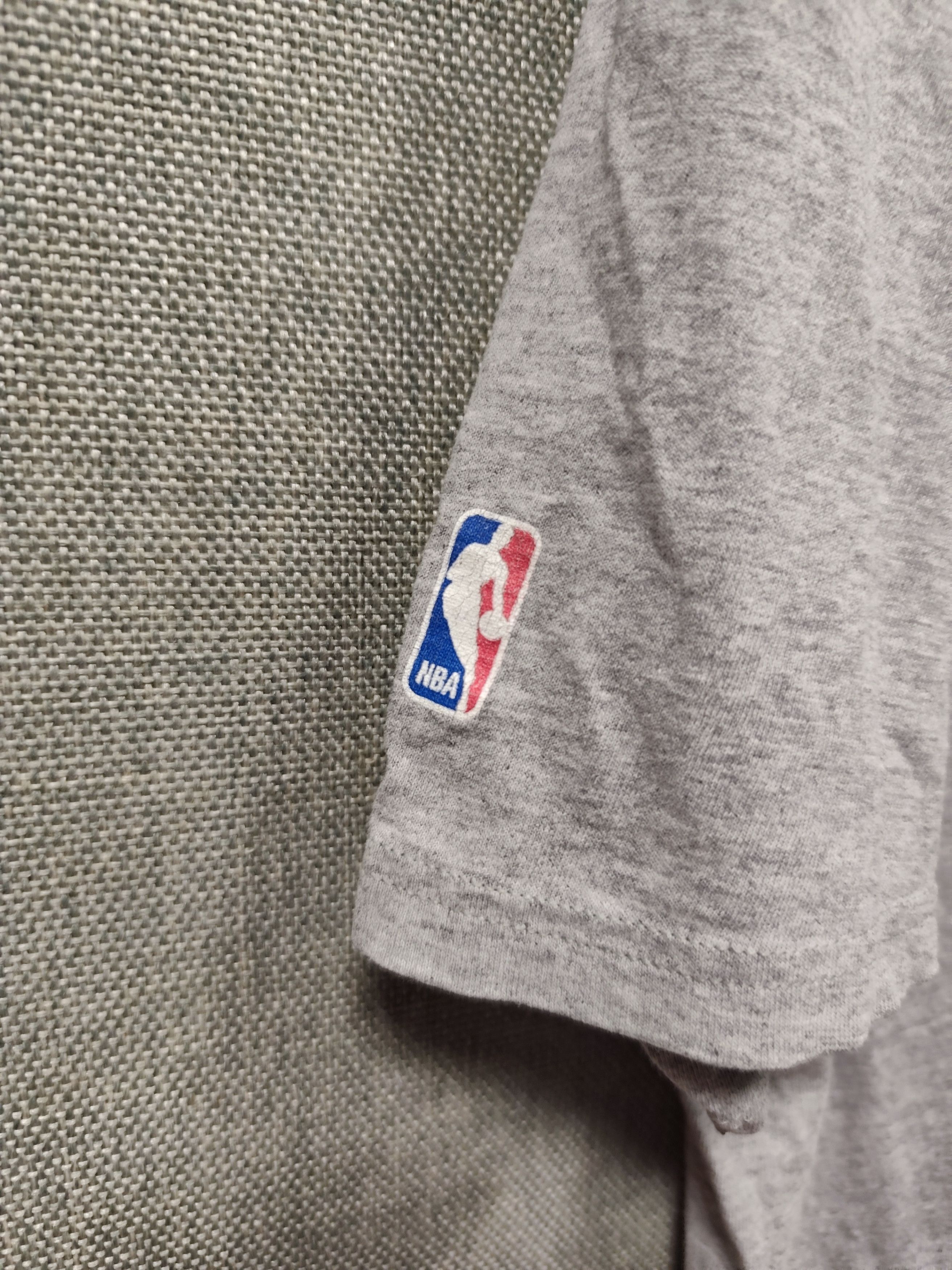 NBA Vintage 90s t shirts nike x chicago bulls basketball Size US XXL / EU 58 / 5 - 2 Thumbnail